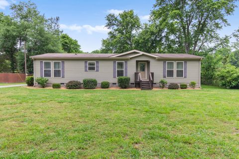 8601 Chestnut Ridge Rd Lynchburg TN 37352