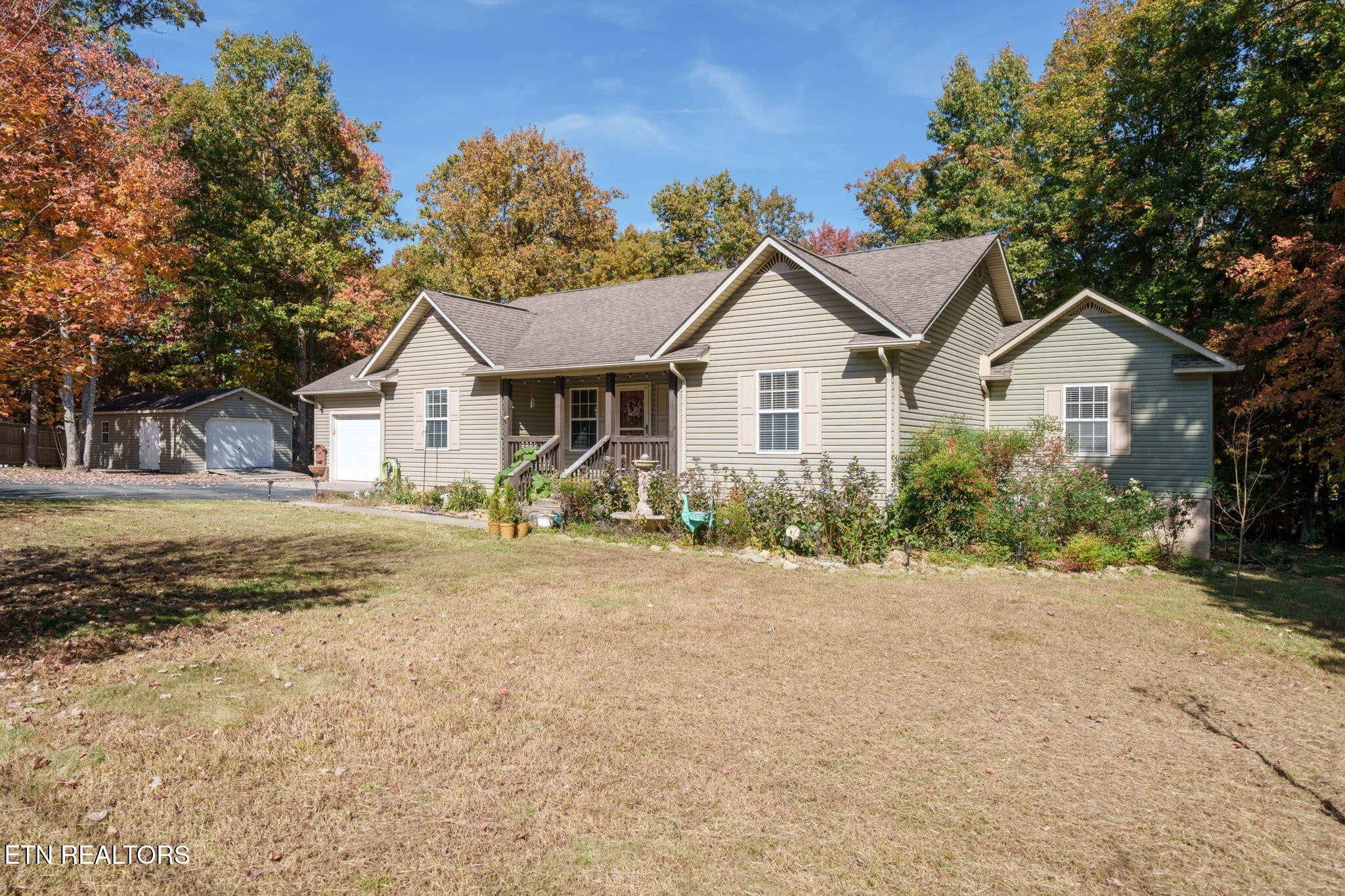 274 Laurens Lane