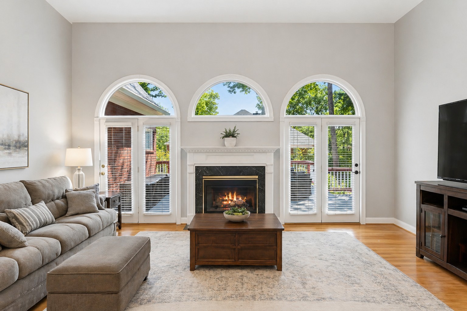 2230 Northwoods Dr