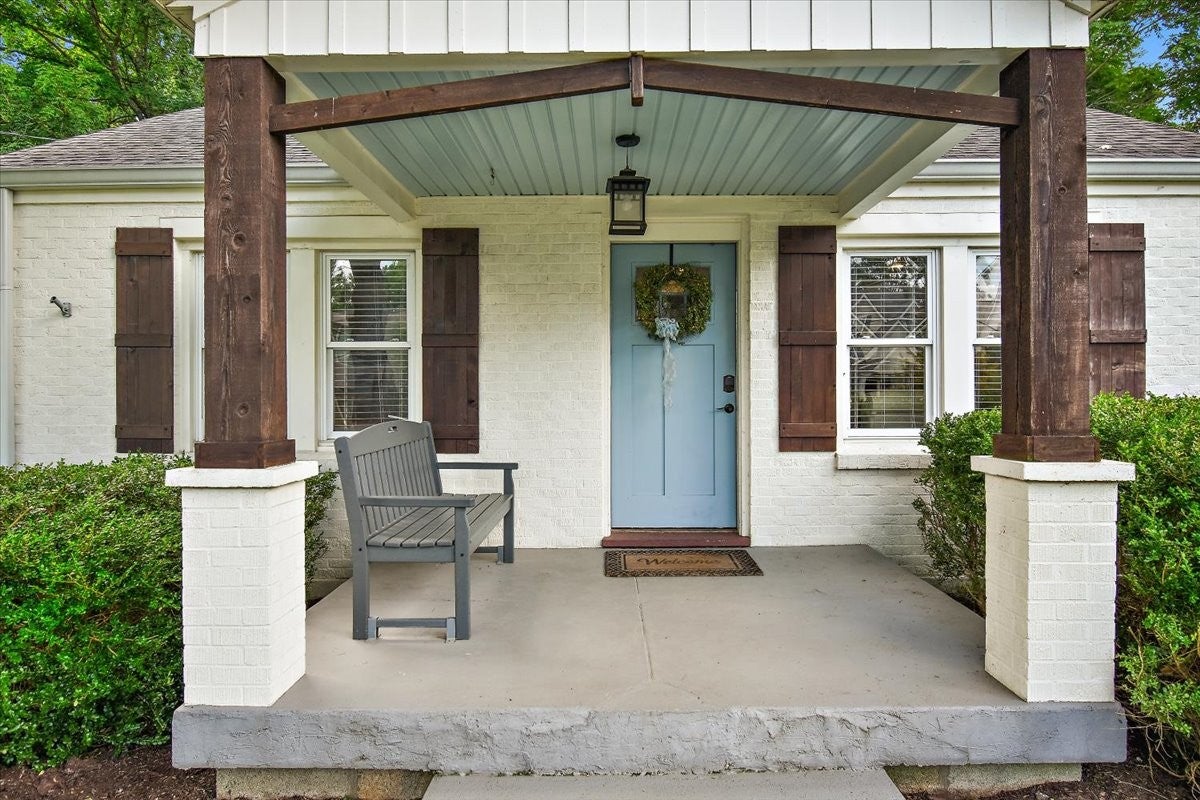 110 Battlefield Dr, Franklin TN 37064 2-bed home, photo 2 of 45