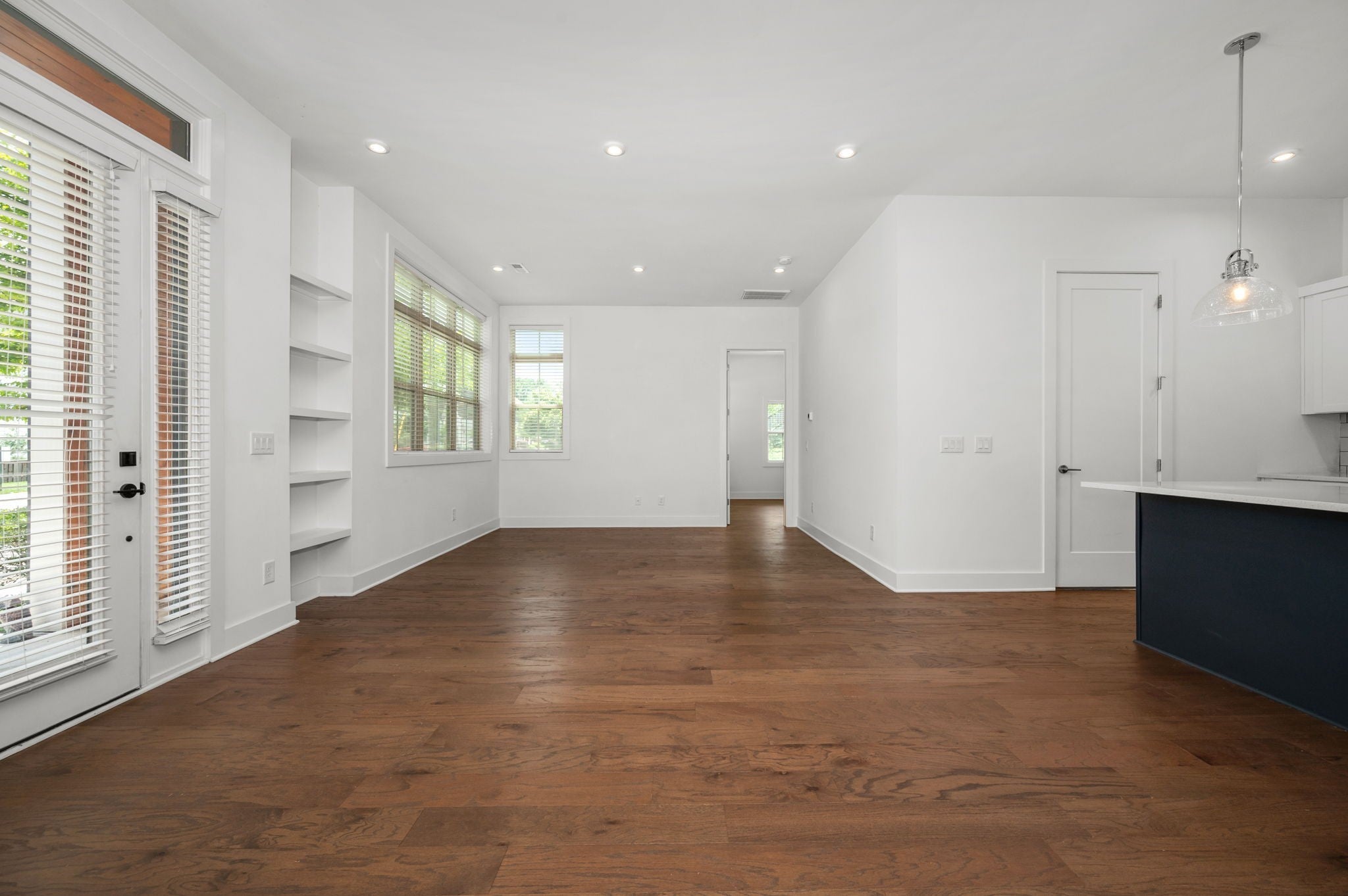 635 Nashua Ln