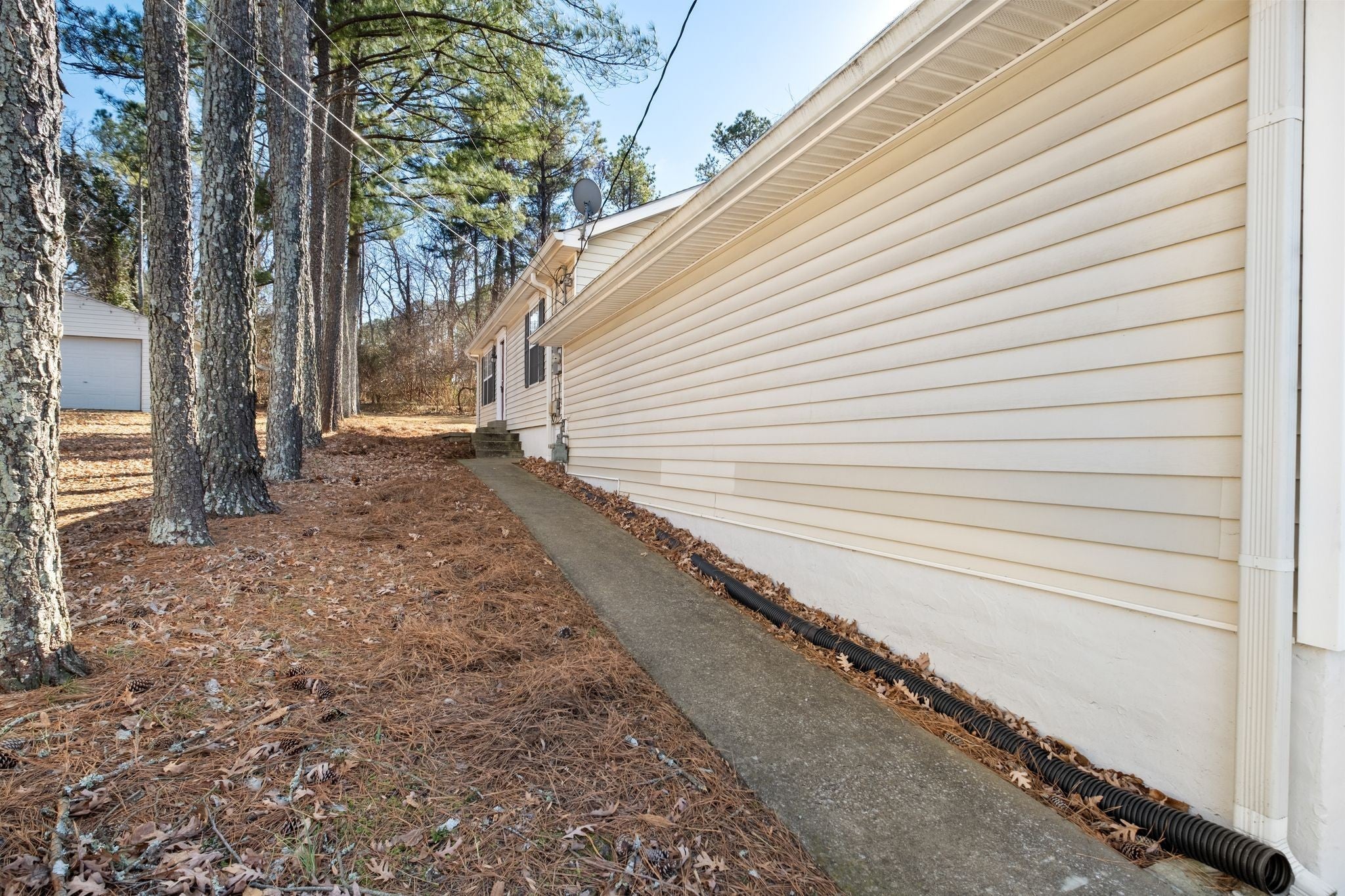 2824 Airwood Dr