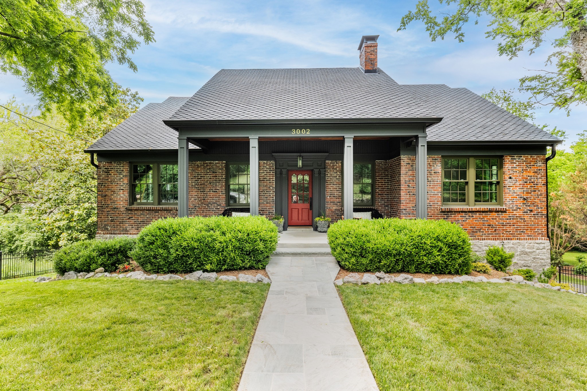 3002 Overlook Dr