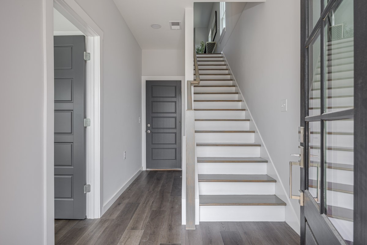 513 Kalman Lane