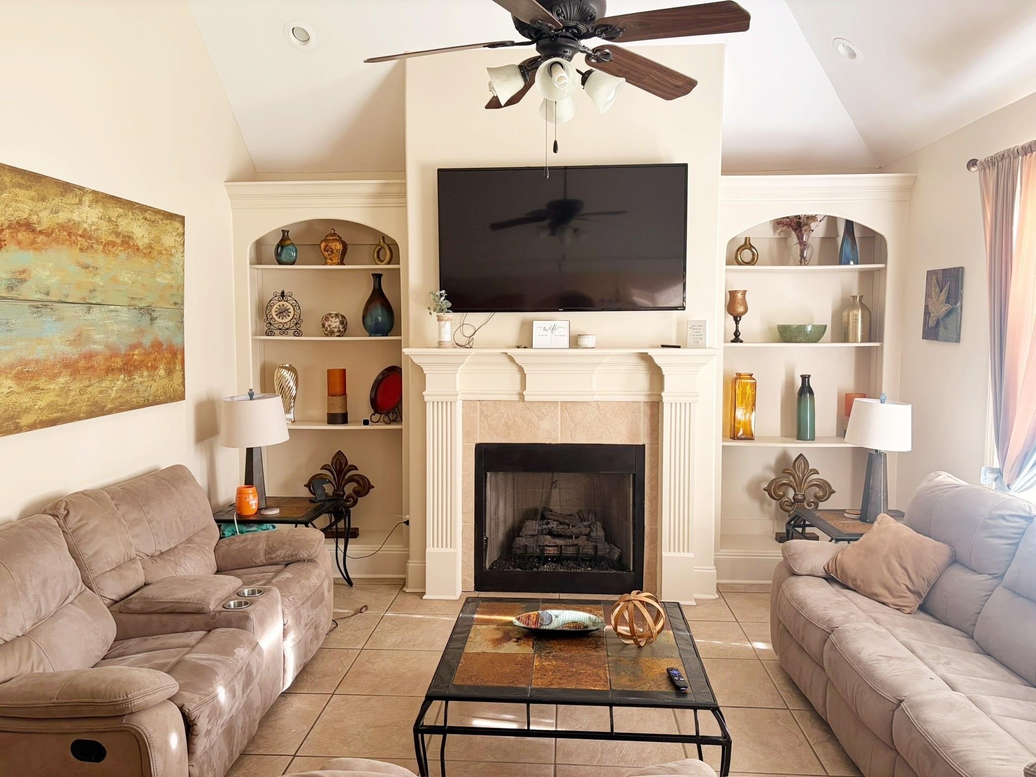 2339 MEVERETT LN