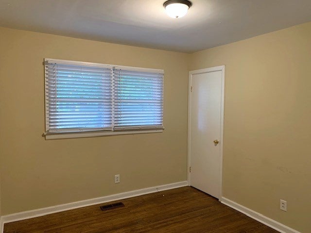 110 Cambridge Ct