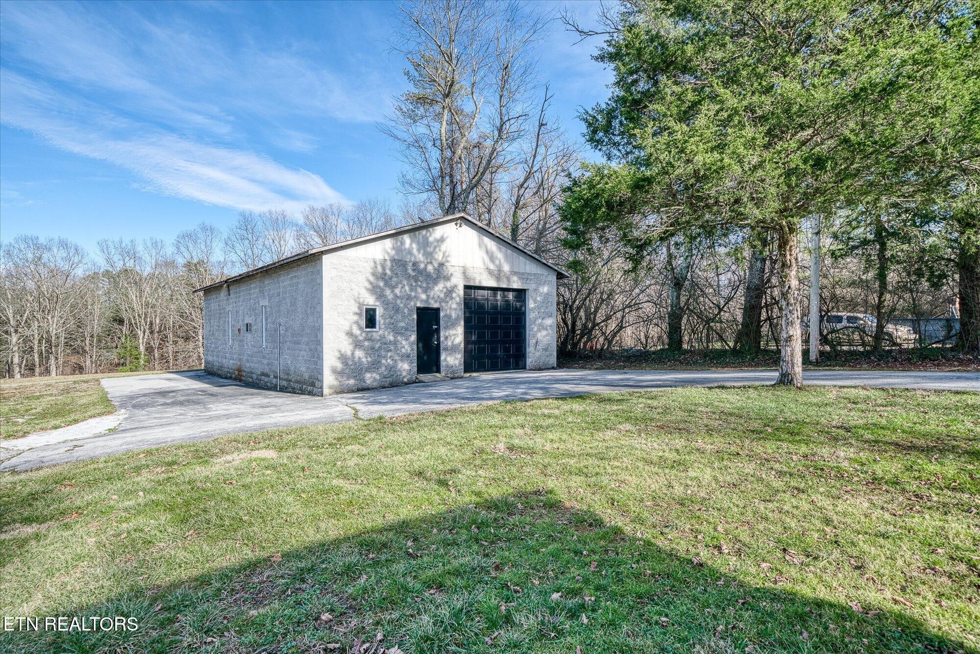 183 Thompson Lane