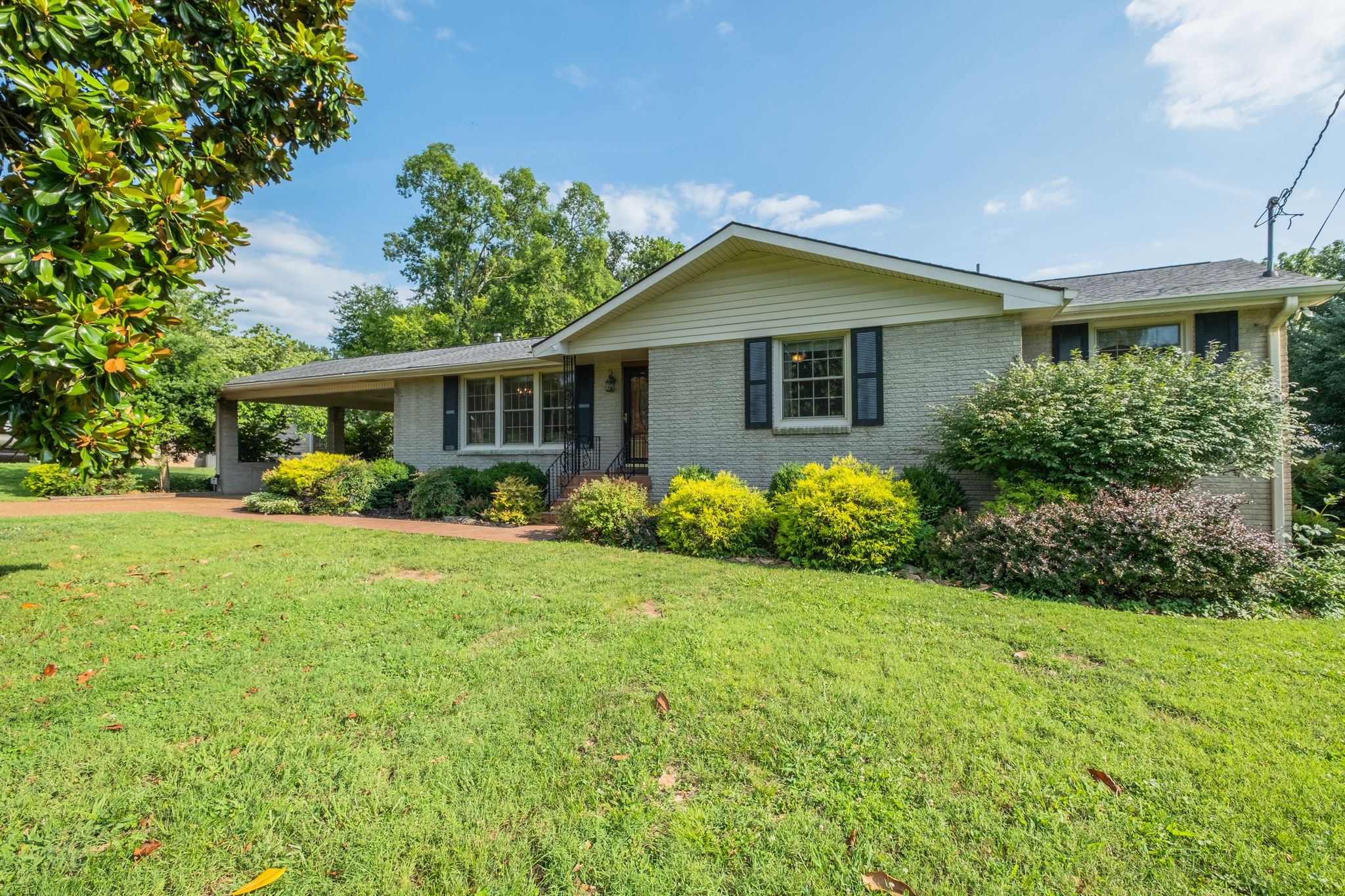 182 Cherokee Rd