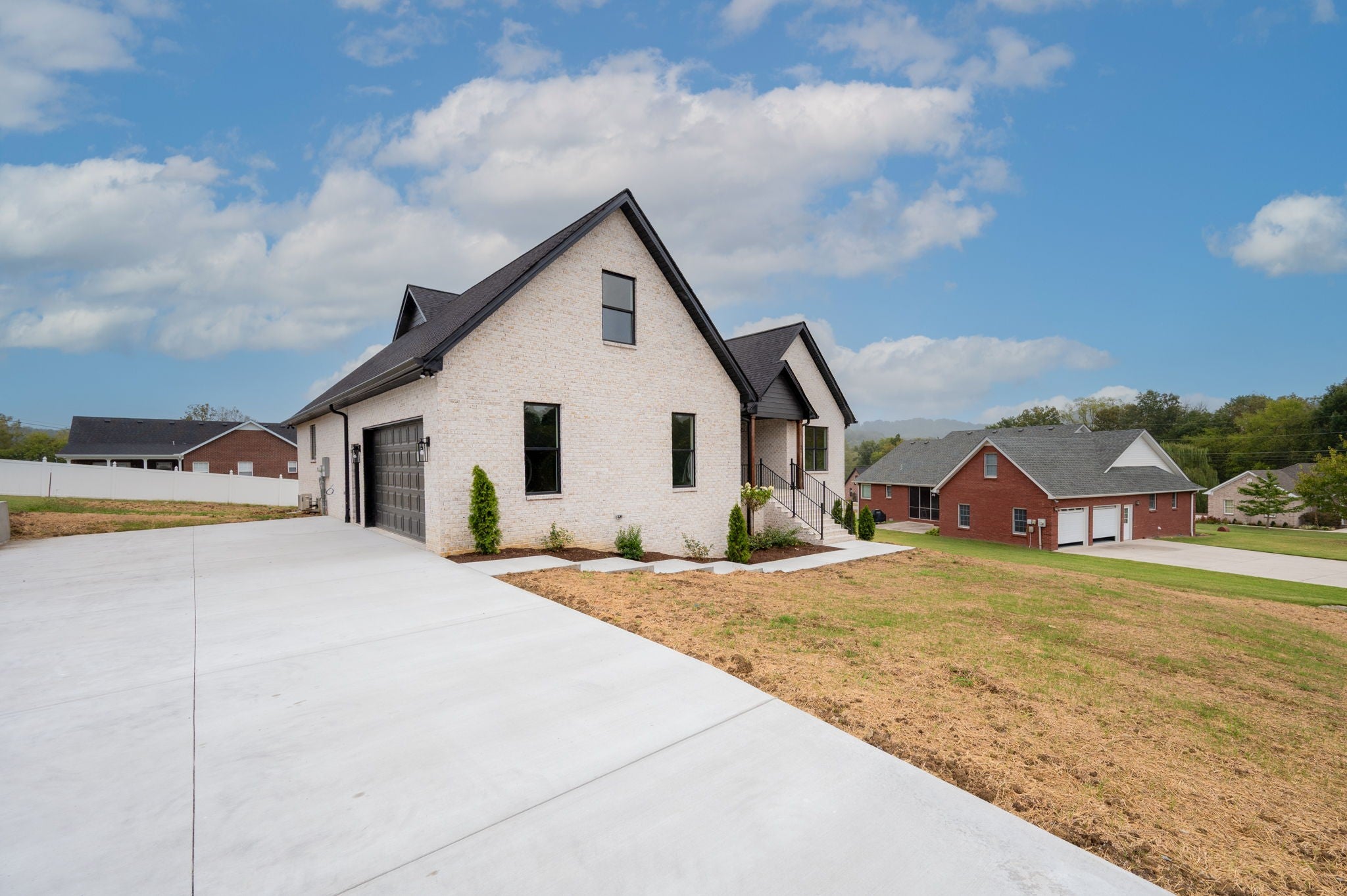 135 Pin Oak Dr
