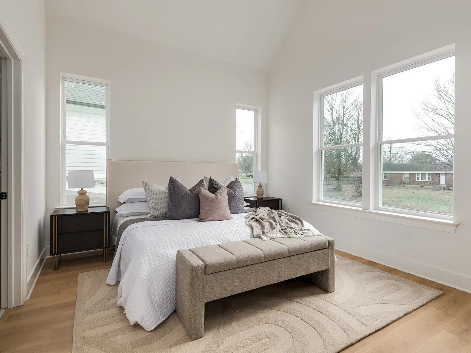 3804 Syfert Ln
