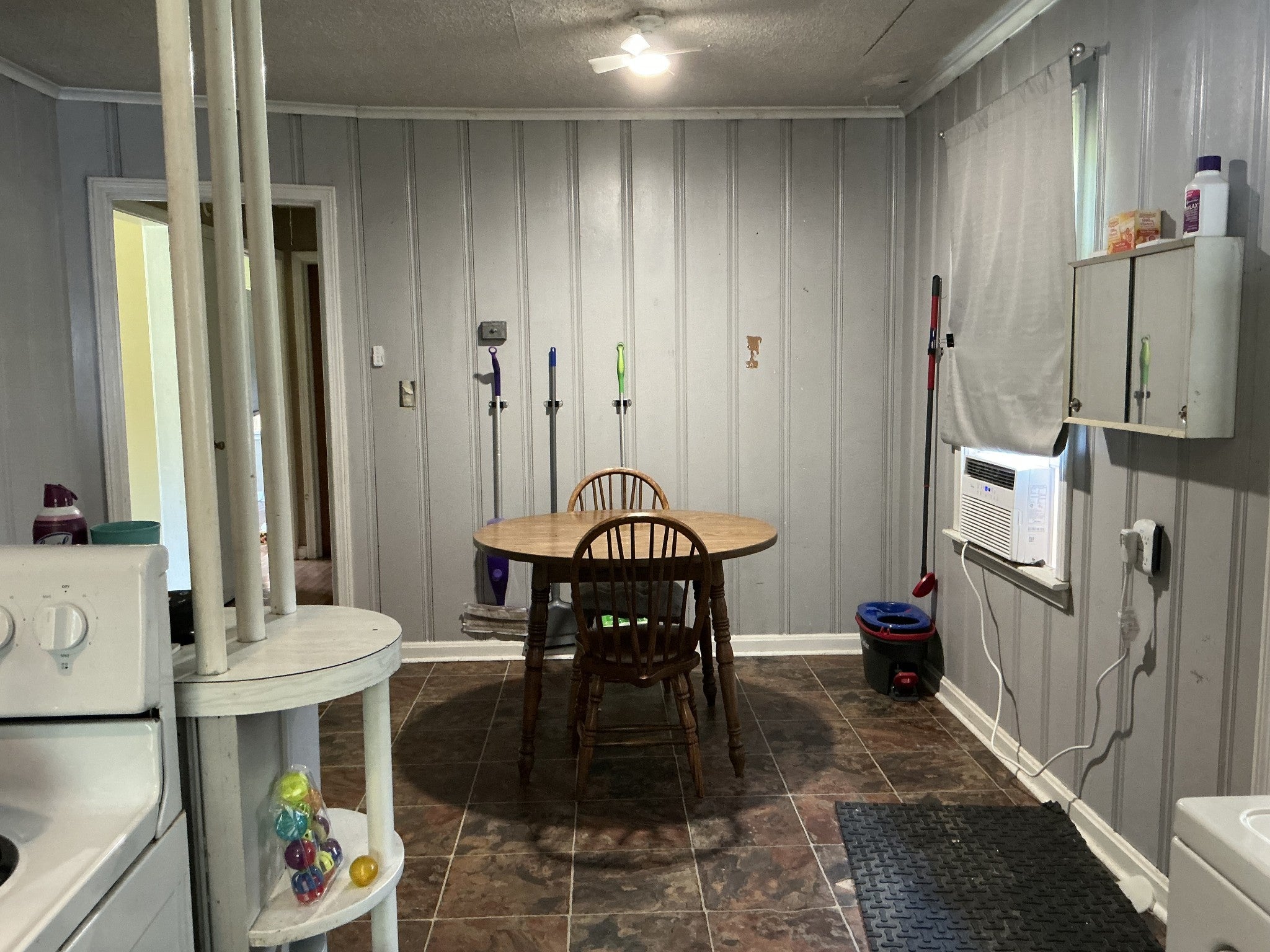 32 Humboldt Hwy