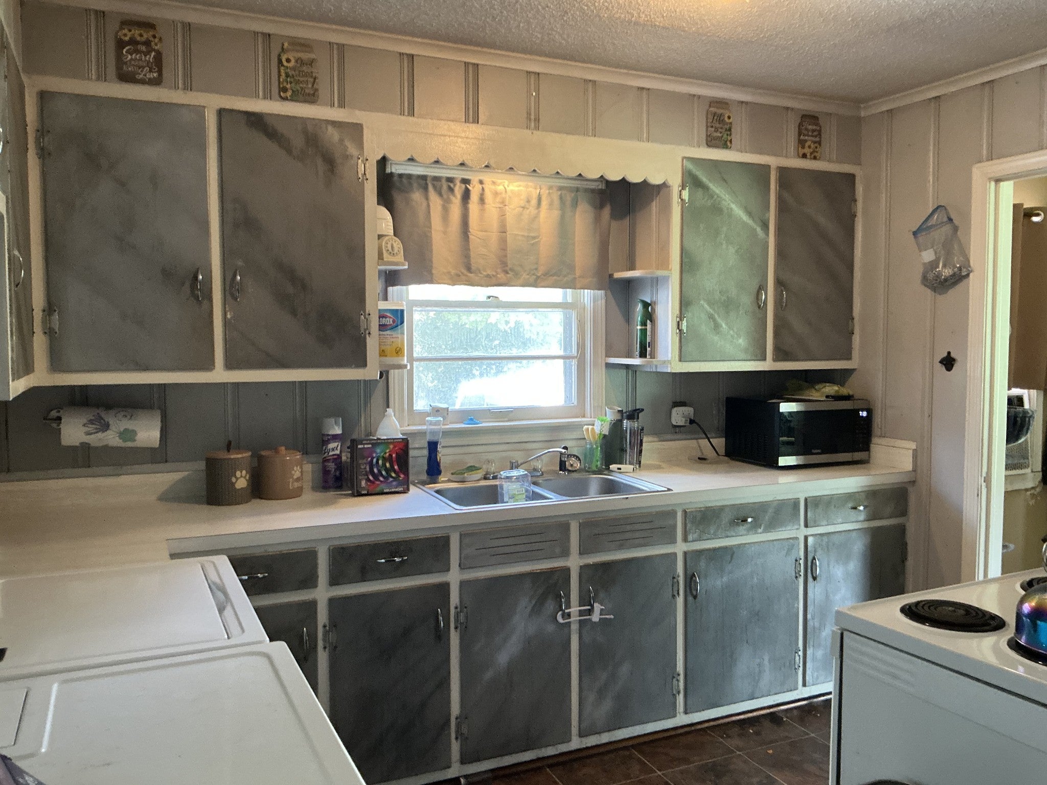 32 Humboldt Hwy