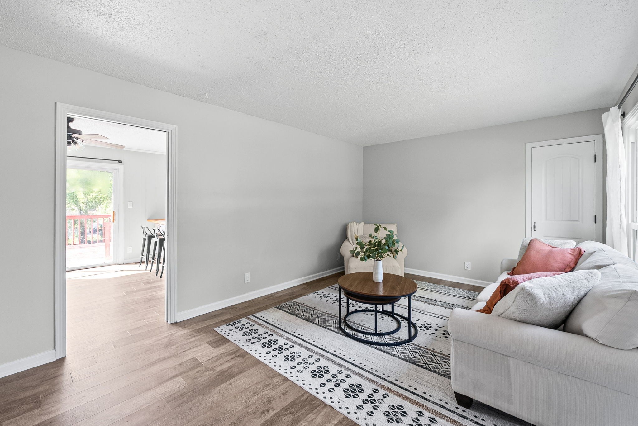 208 Aster Dr