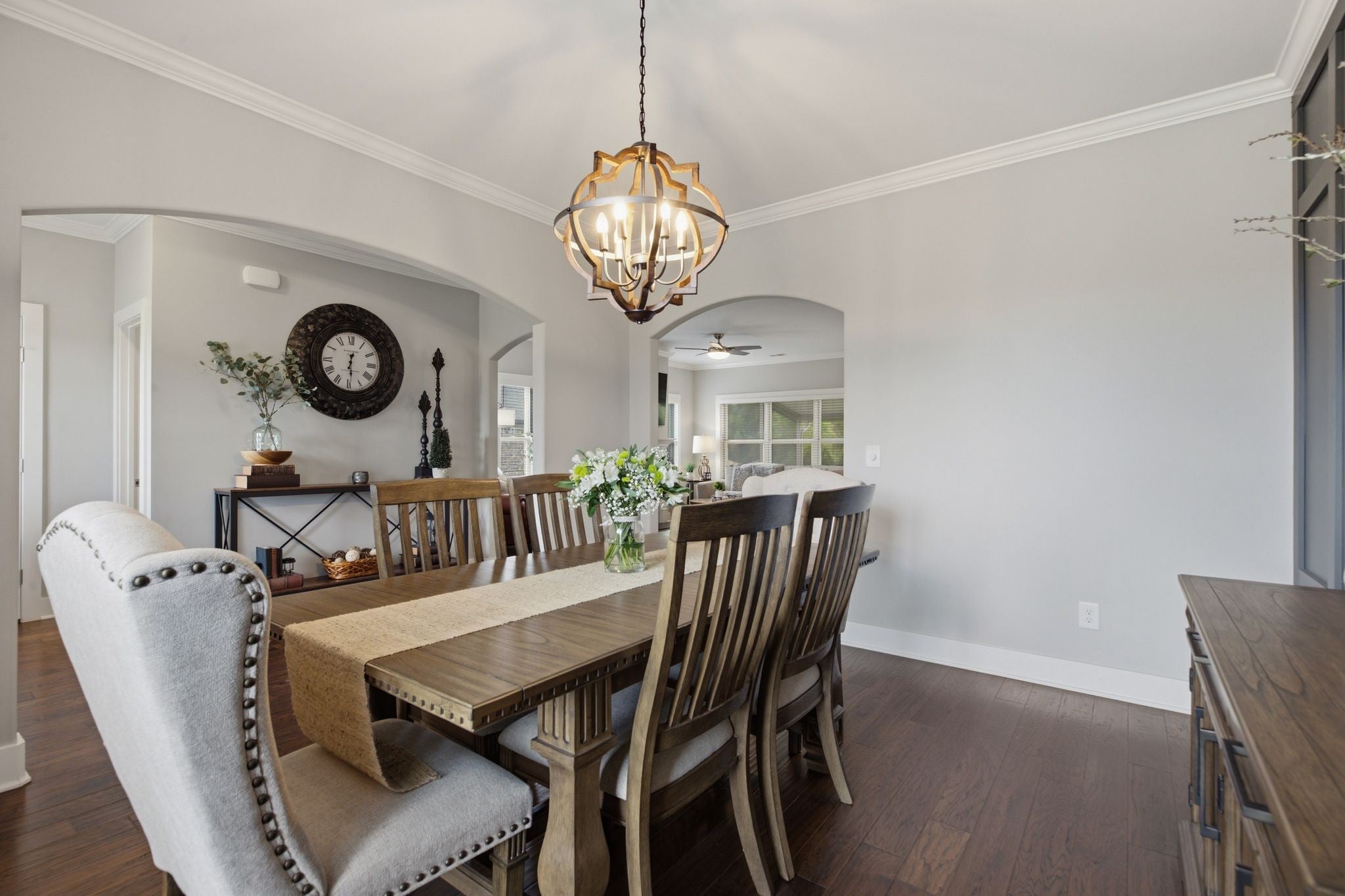 1637 Summit Rdg