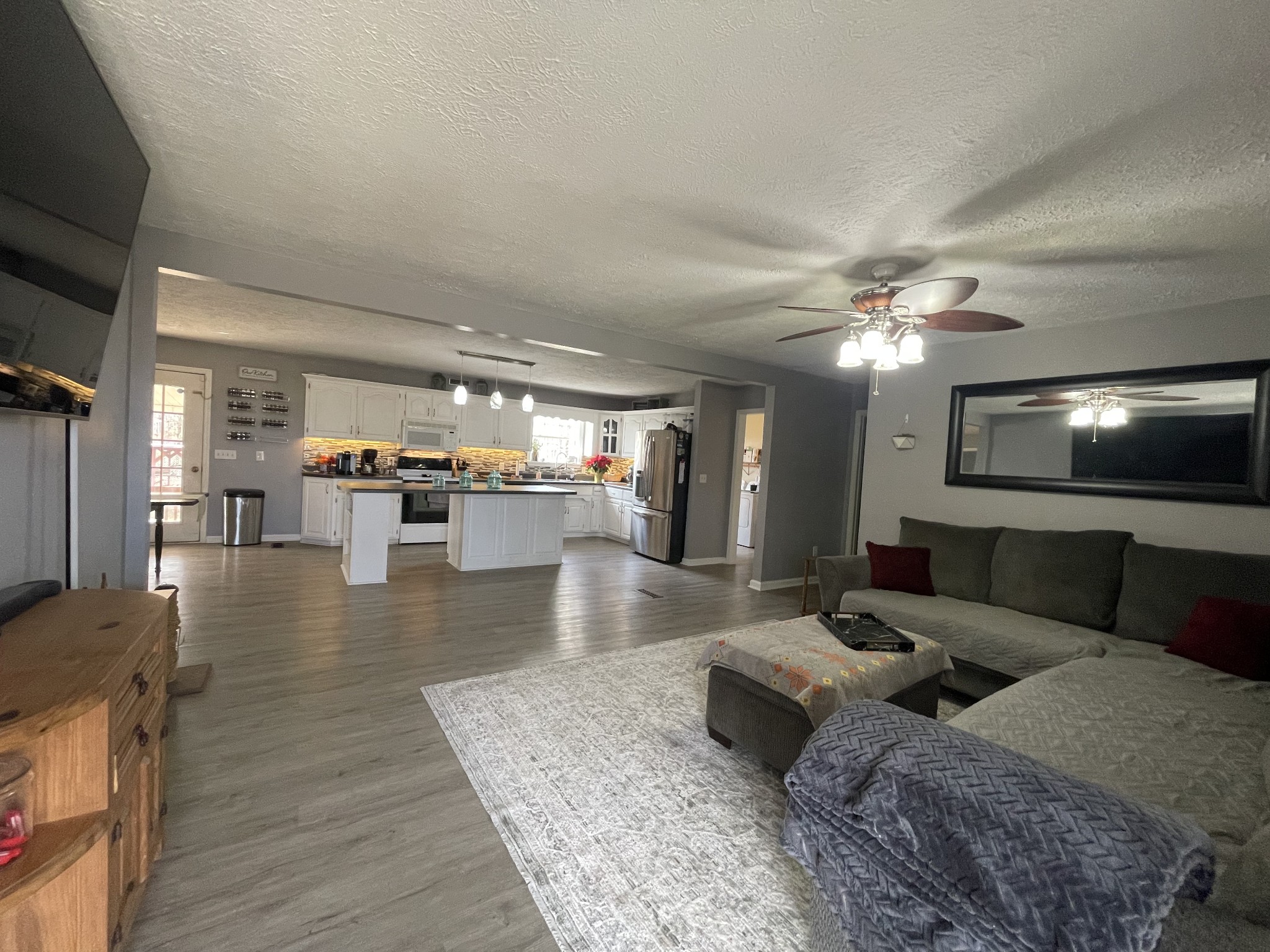 173 Twin Oaks Dr