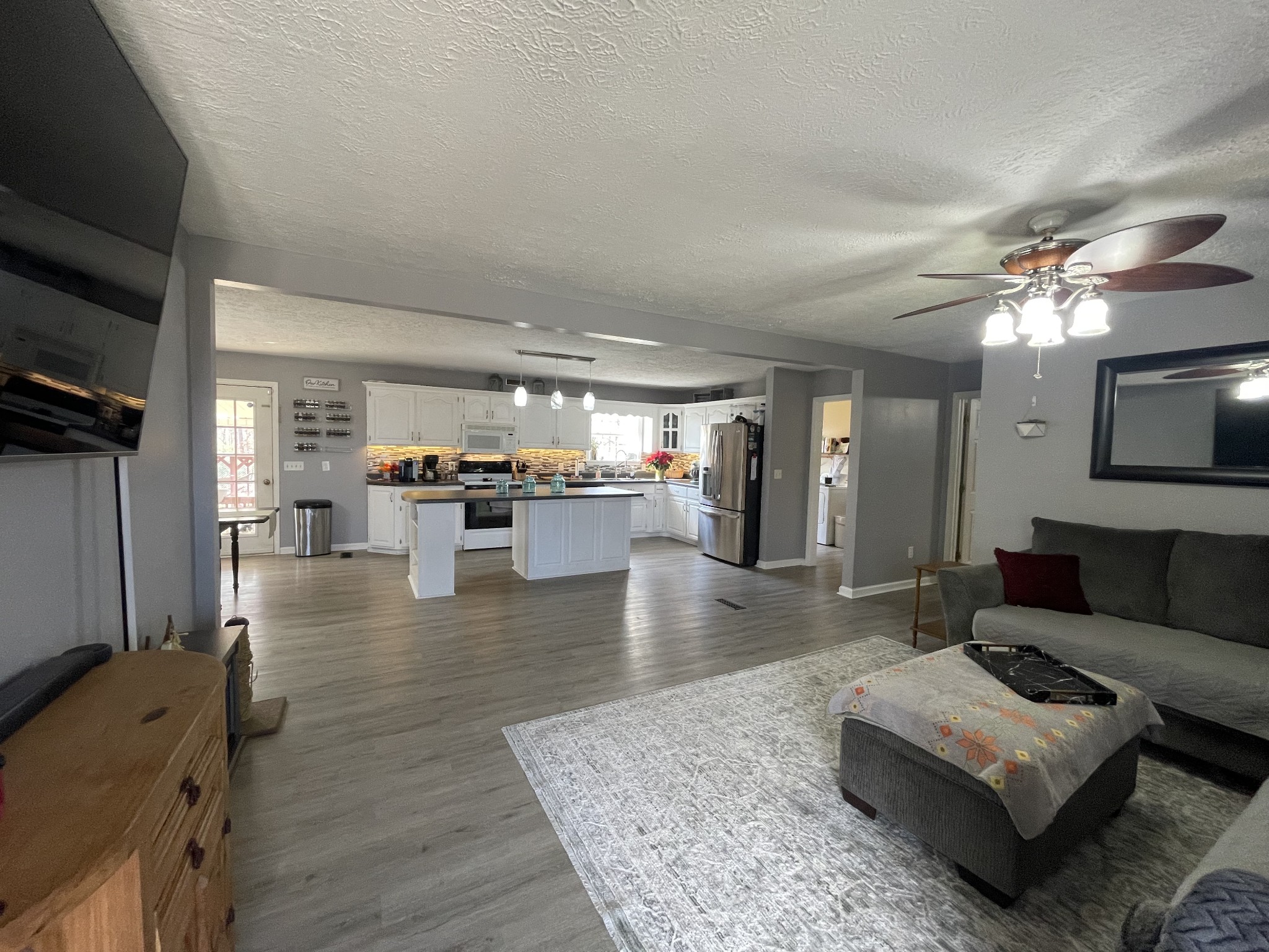 173 Twin Oaks Dr