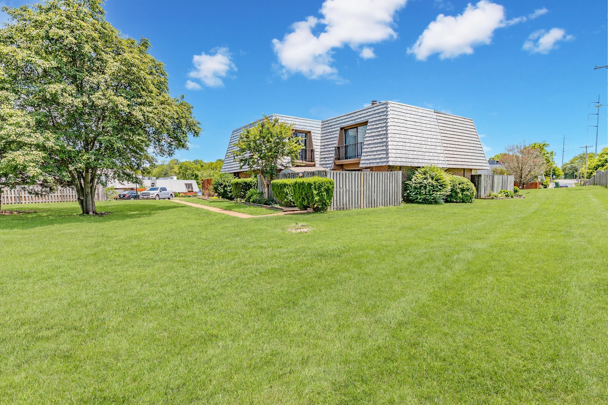 127 Cedarwood Ln