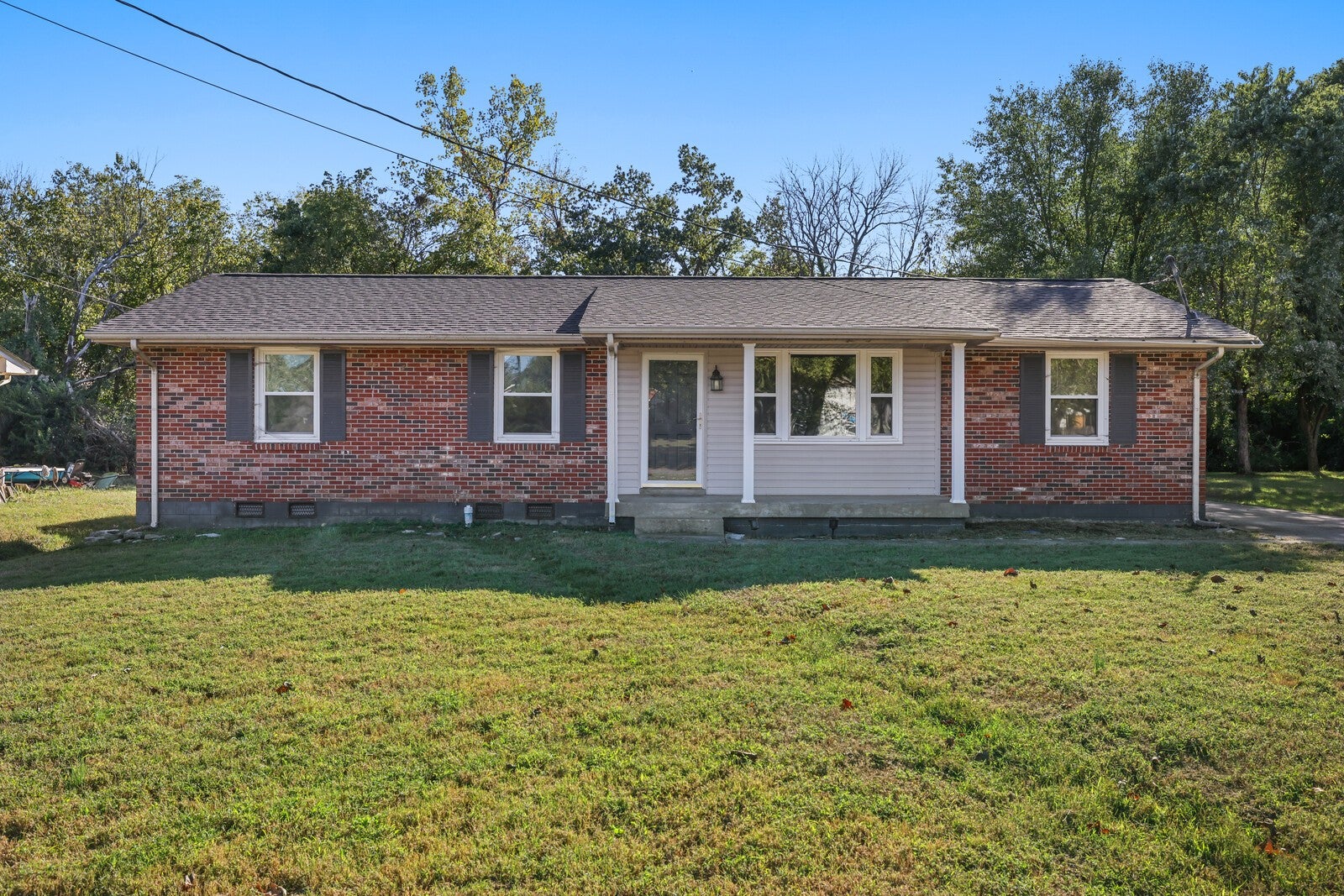 3-bed listing at 445 Janette Ave, Goodlettsville