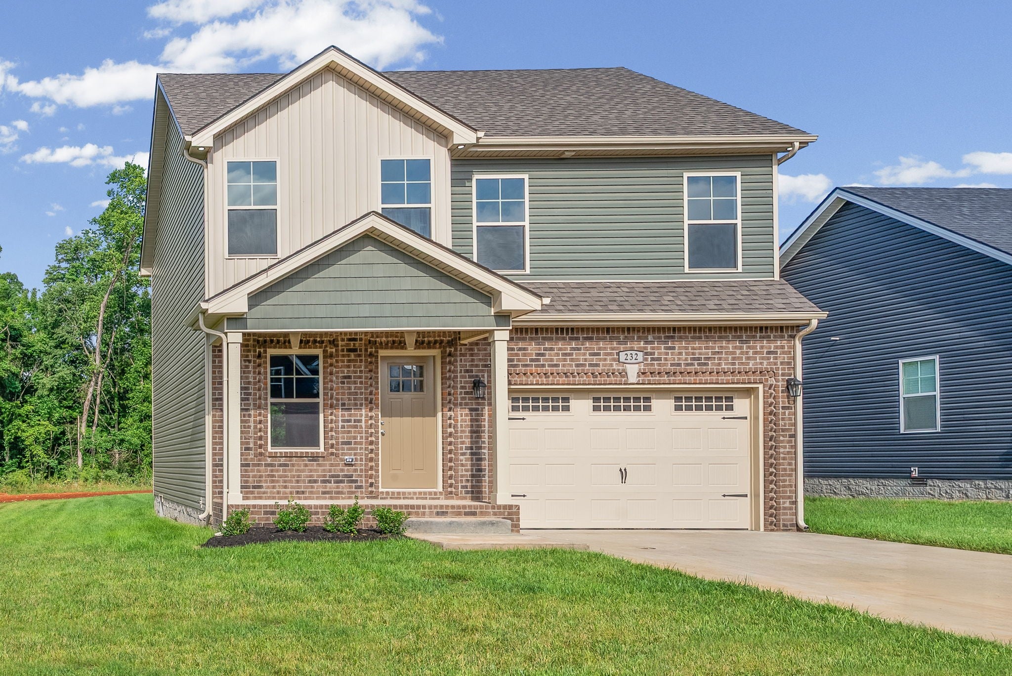 330 Cardinal Creek