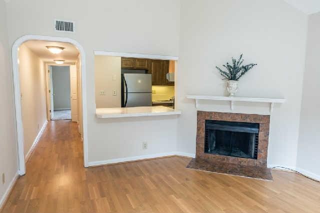 3204 W End Cir 11