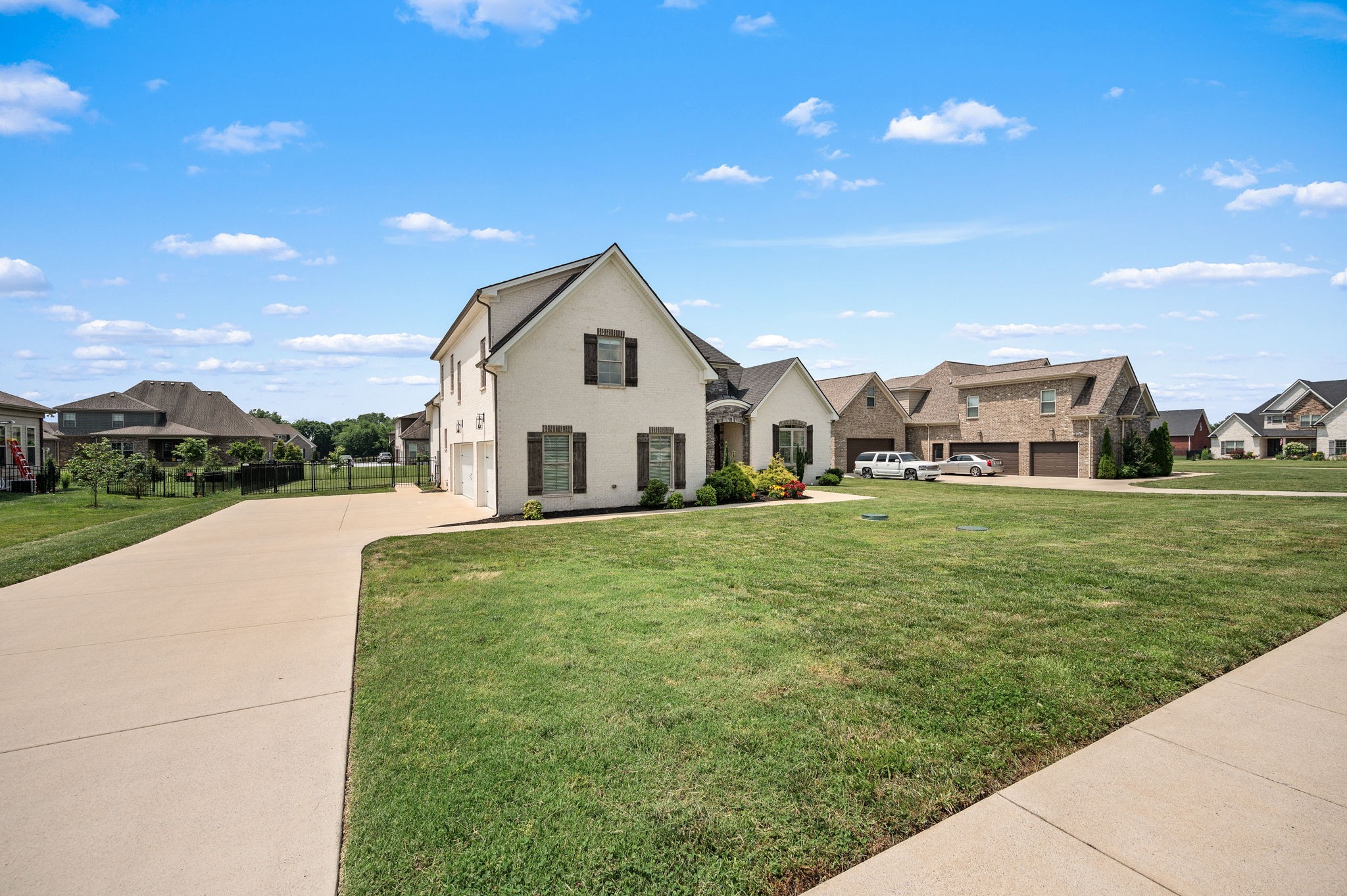 193 Knoxleigh Way