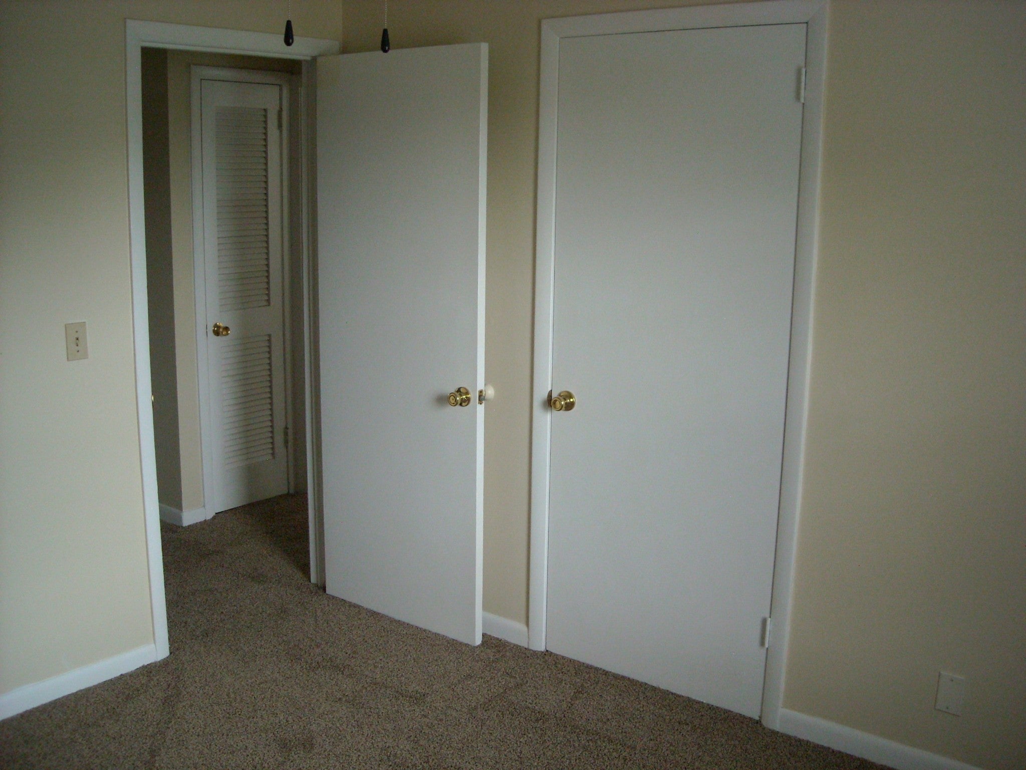1507 Meadow Bend Dr, Madison TN 37115 2-bed home, photo 5 of 11