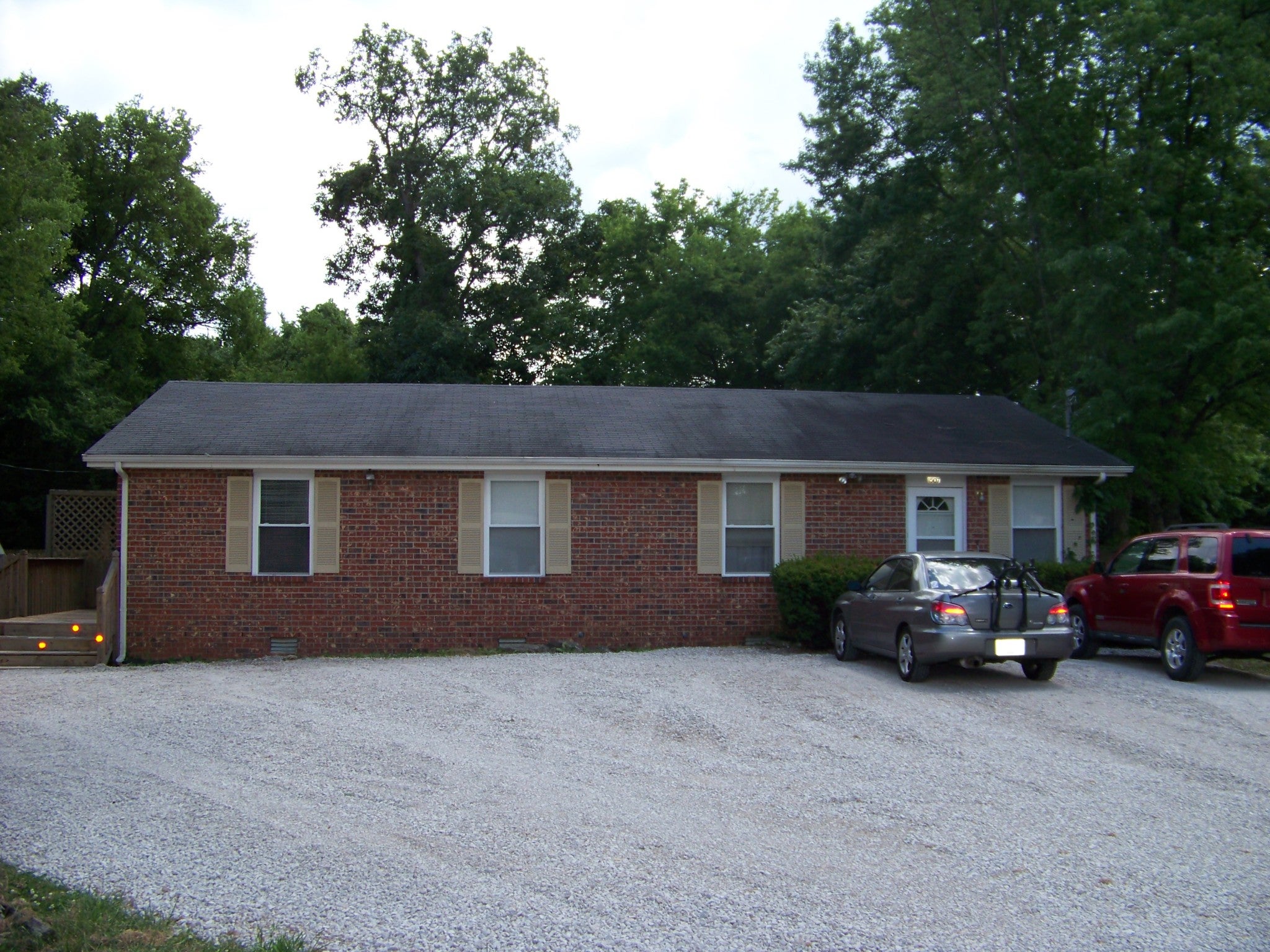 2.0-bed rental at 1507 Meadow Bend Dr