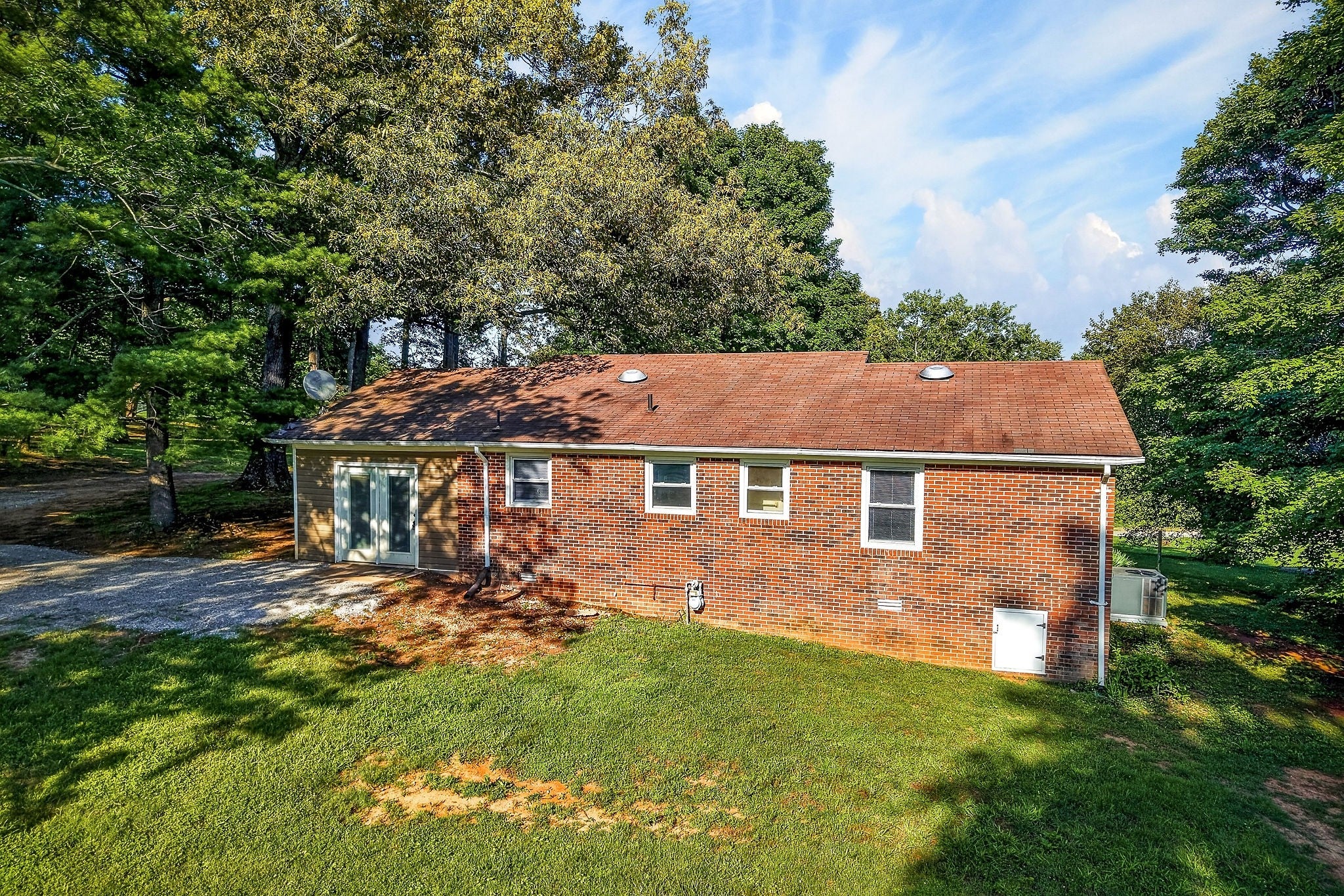 516 Heather Dr