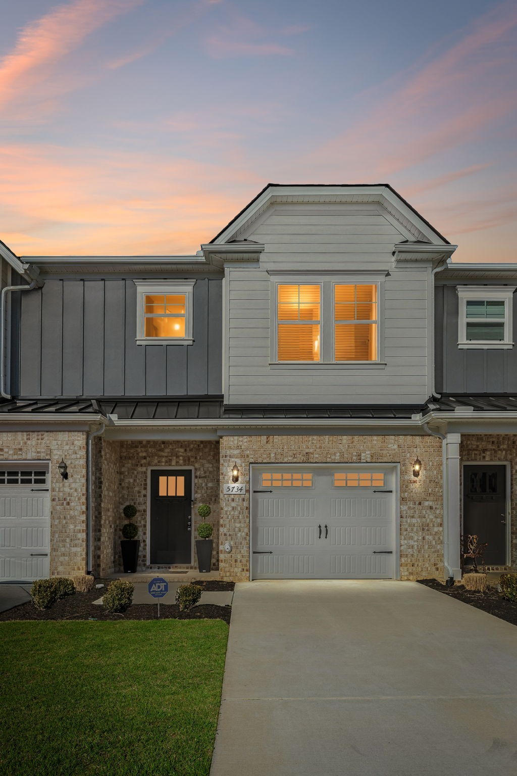 Photo 1 of 30 — 5734 Cloverwood Dr, Rockvale, TN 37153