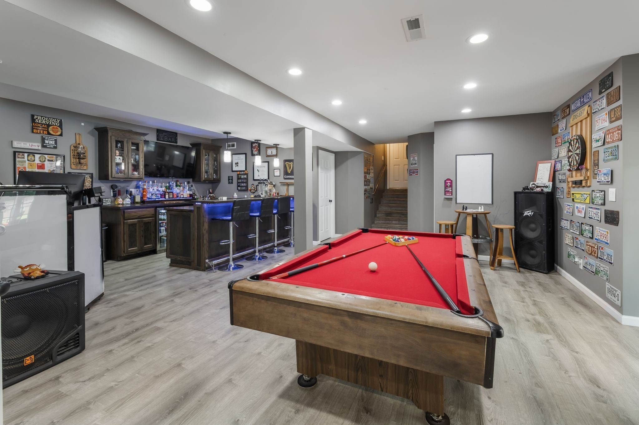 1025 Claremont Dr