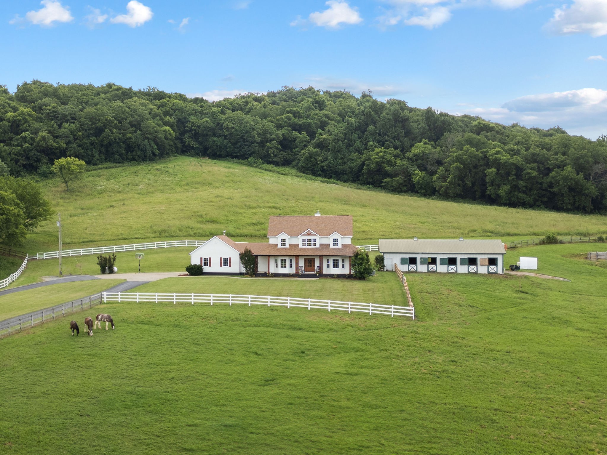 2131 Hwy 130 W