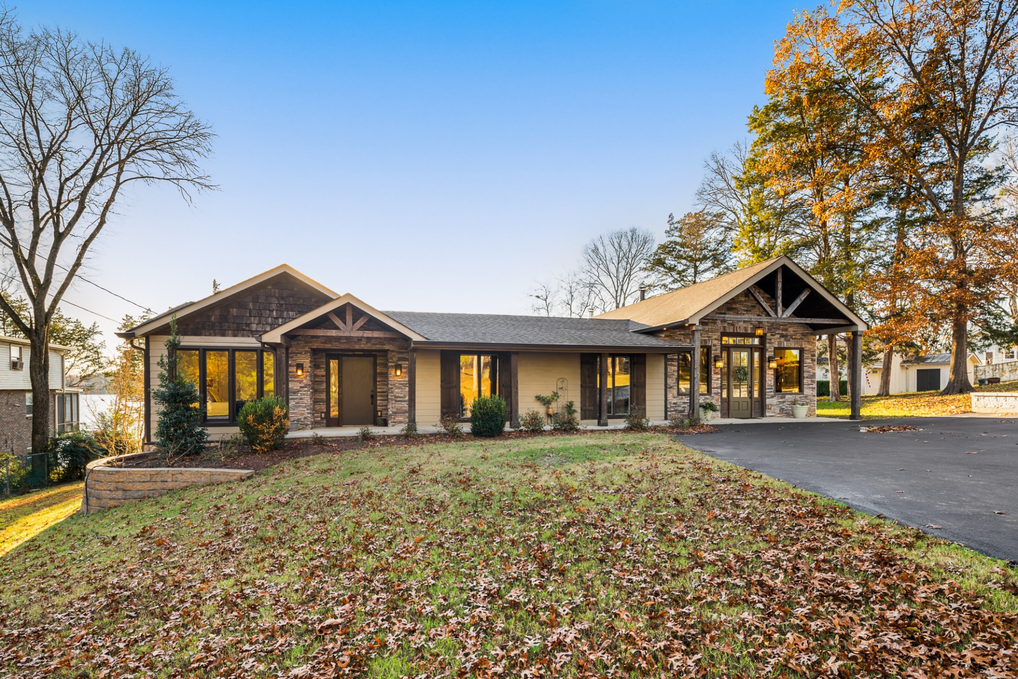 1112 Forest Harbor Dr