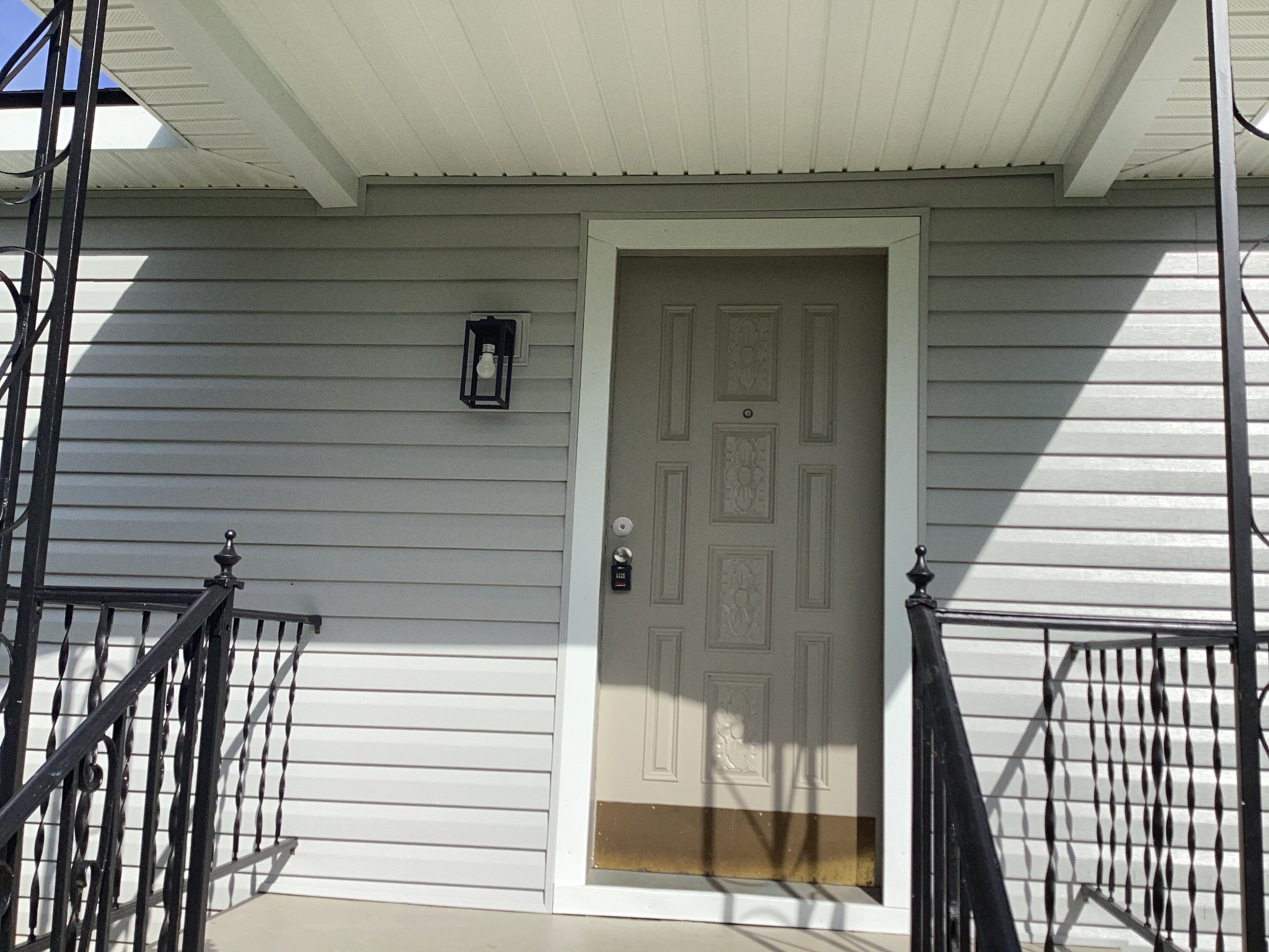 383 Hidden Valley Cir