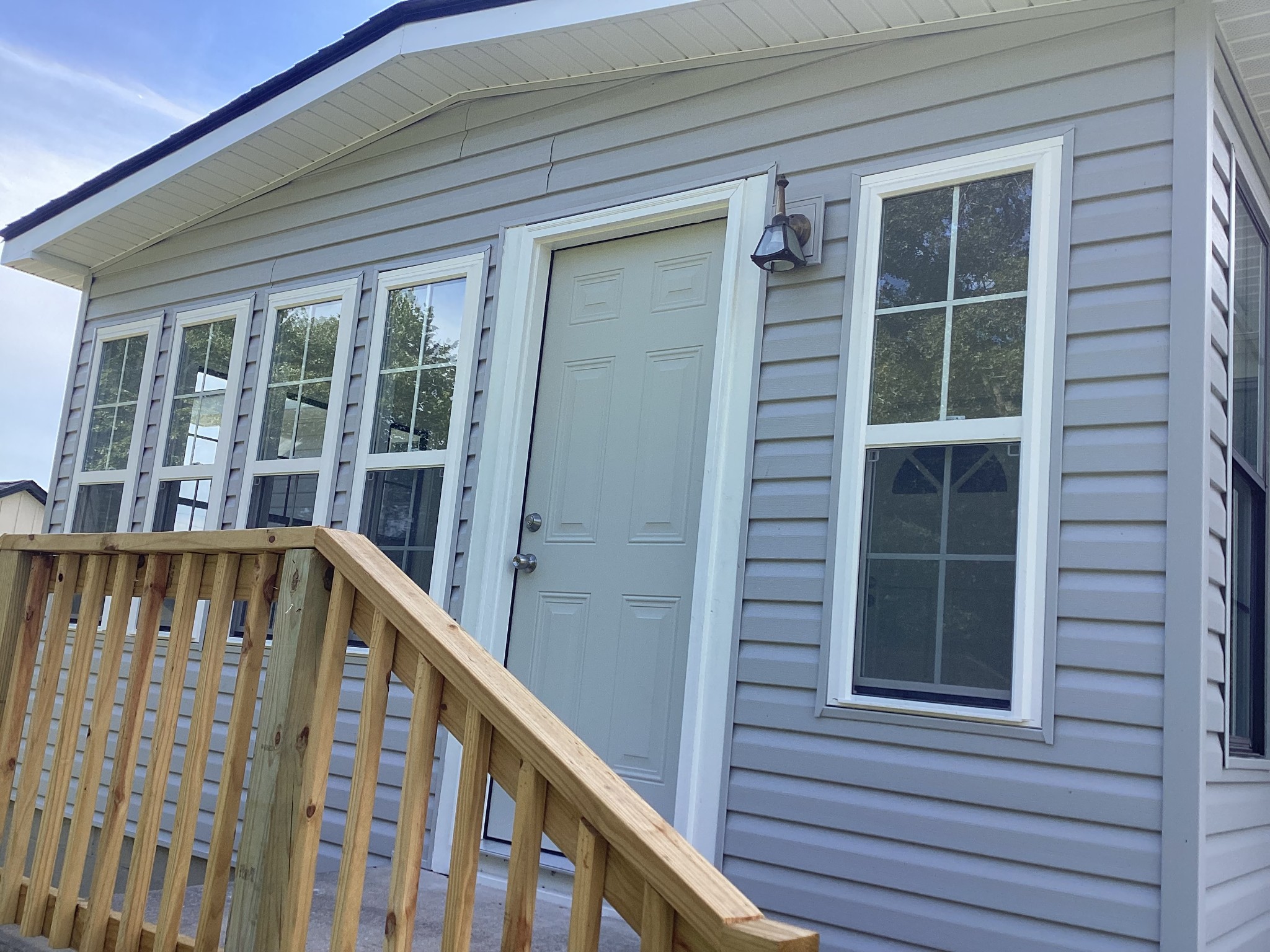 383 Hidden Valley Cir