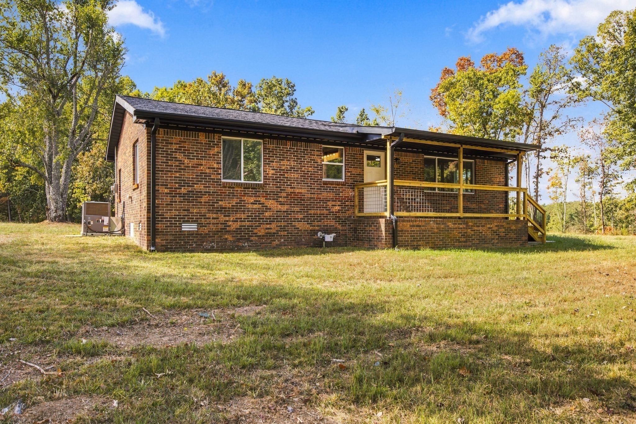 463 Woodland Rd