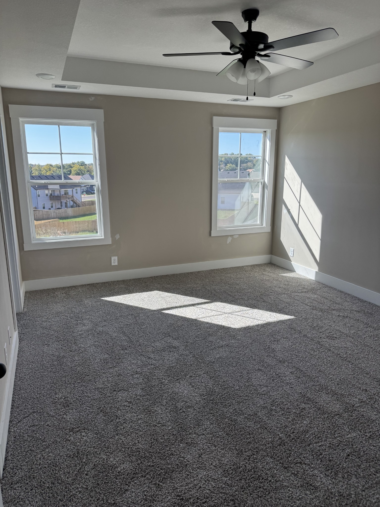 Clarksville, Tennessee 37040, United States, 3 Bedrooms Bedrooms, ,3 BathroomsBathrooms,Residential,Active,235277