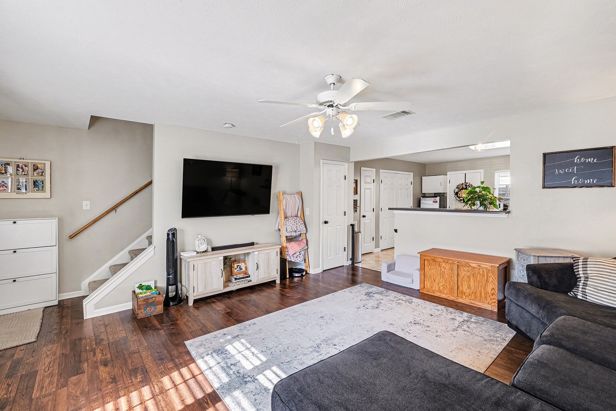 2039 George Buchanan Dr