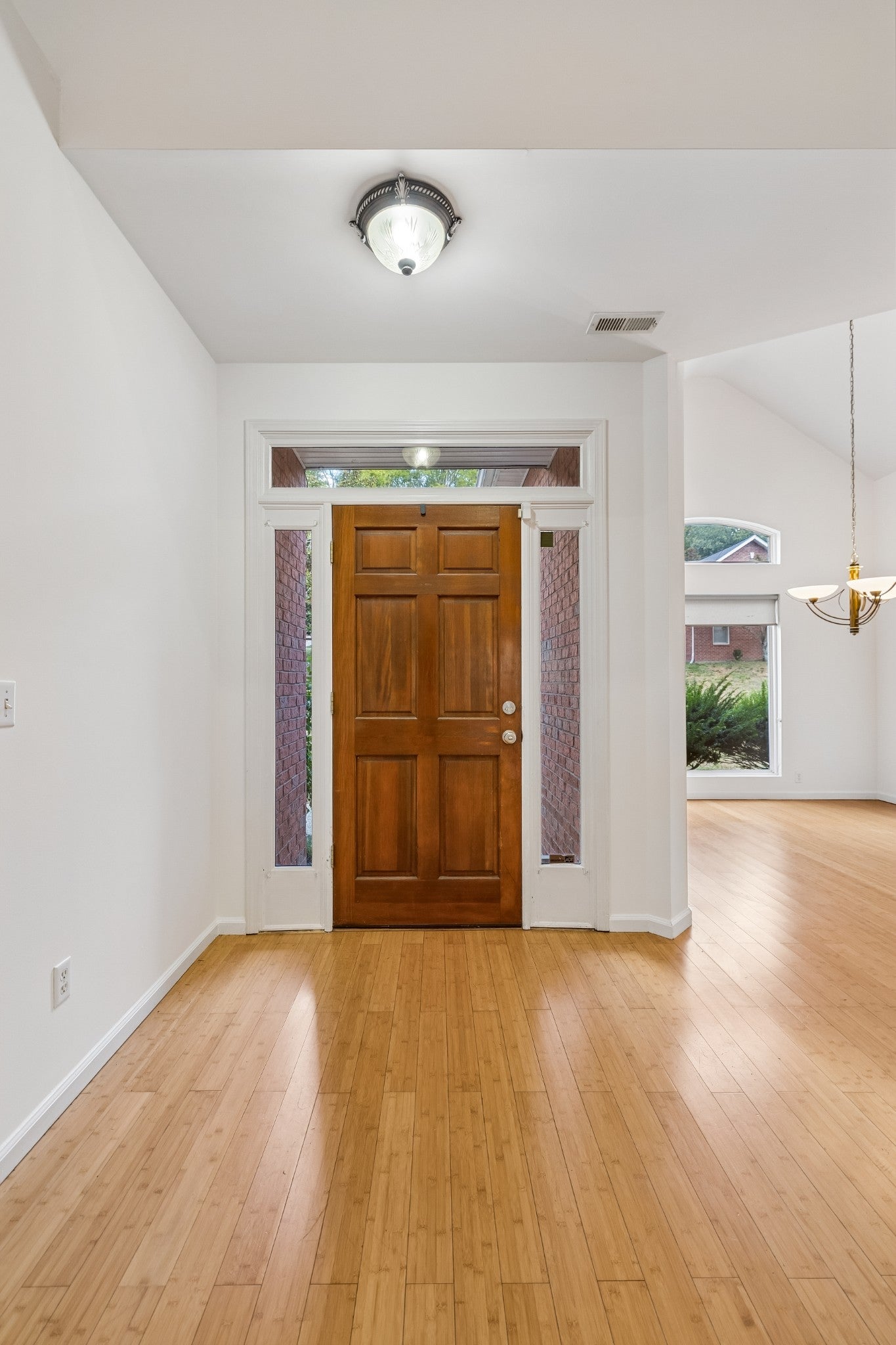 7145 Forrest Oaks Dr