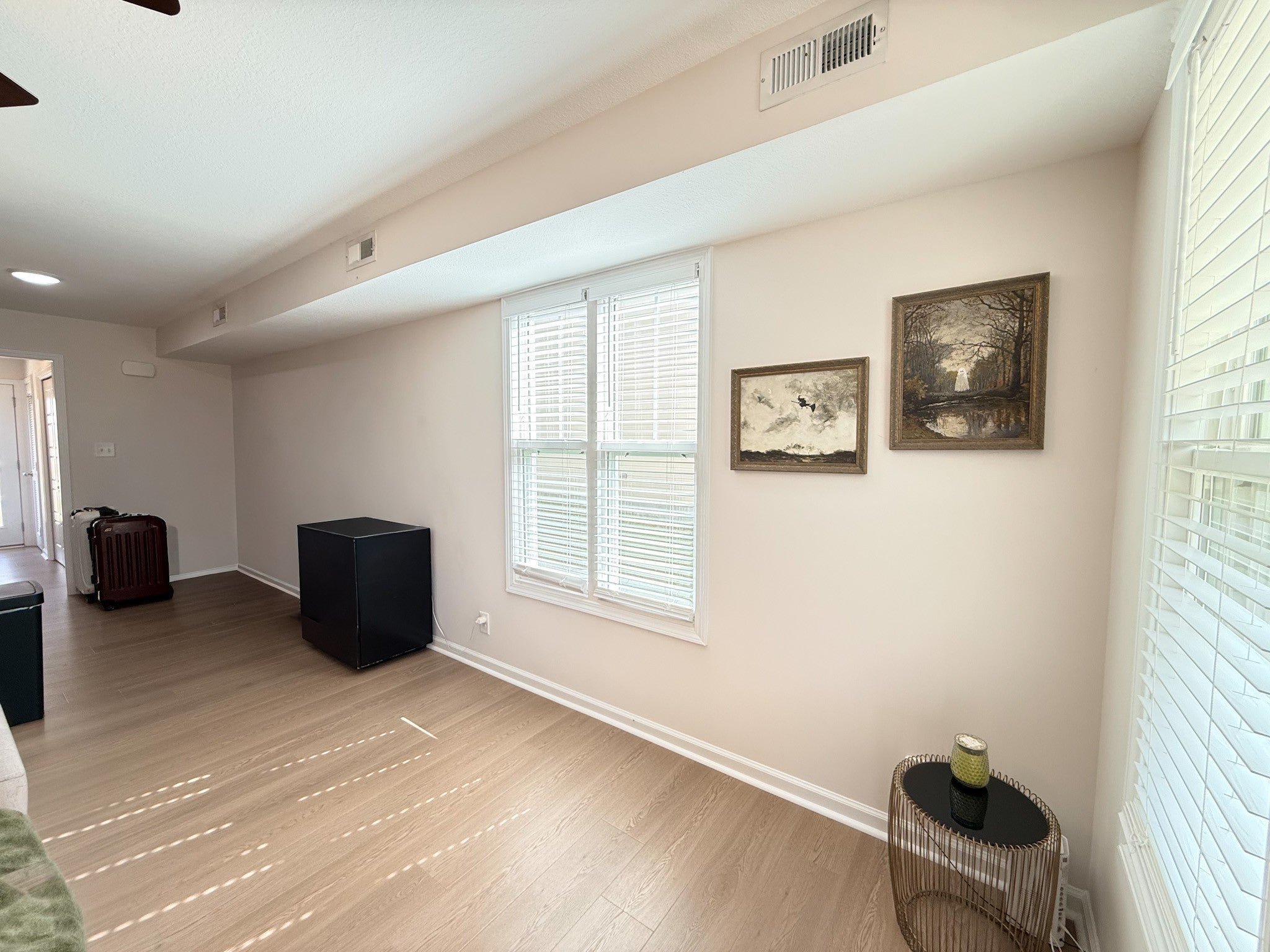 943 Wall St