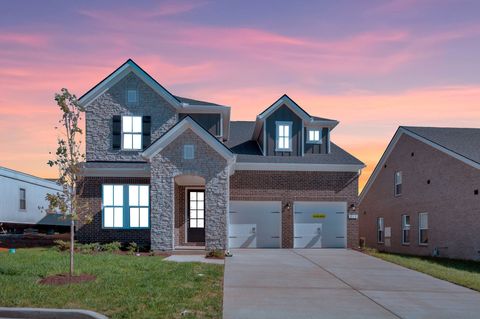 215 South Dunnwood Ln Mount Juliet TN 37122