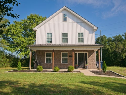 Photo of 546 Green Meadow Dr, Smithville, TN 37166 (MLS # 3610233)