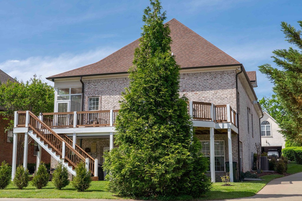 1111 Isaac Franklin Dr