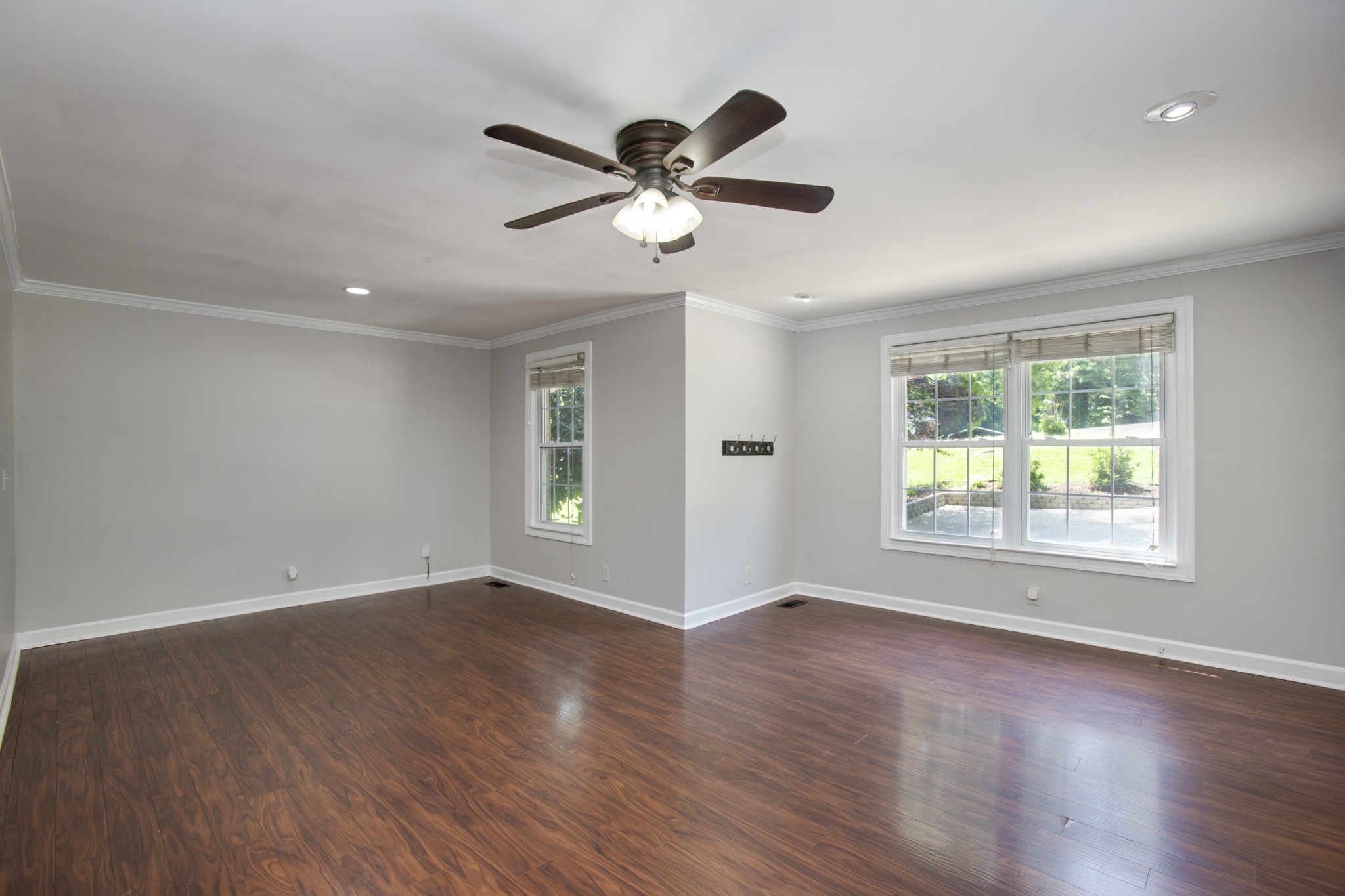 407 Rosehill Dr