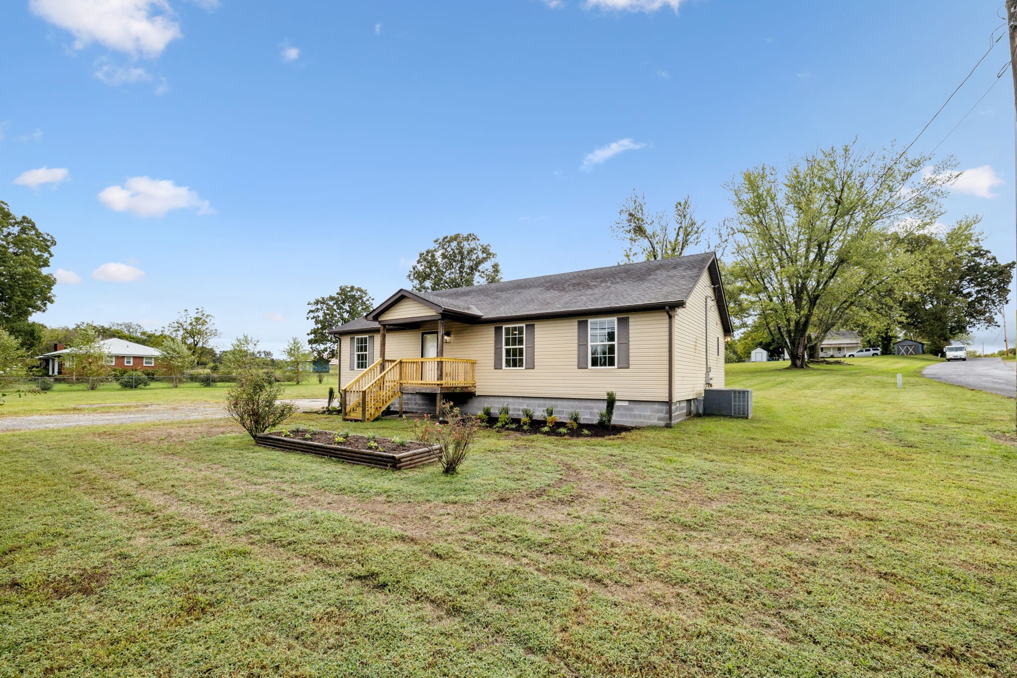 3617 Old Coopertown Rd