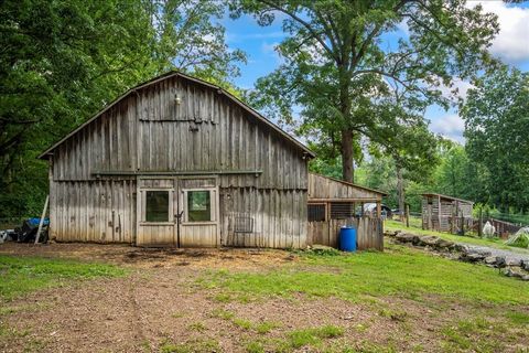 1748 Bandy Rd Ashland City TN 37015