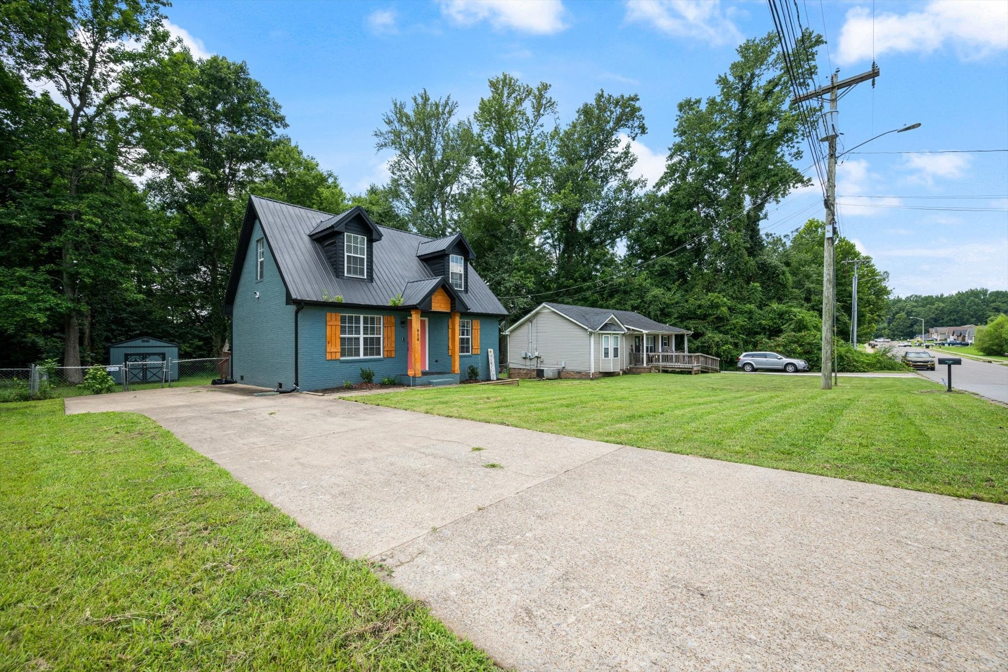 818 Shelton Cir S