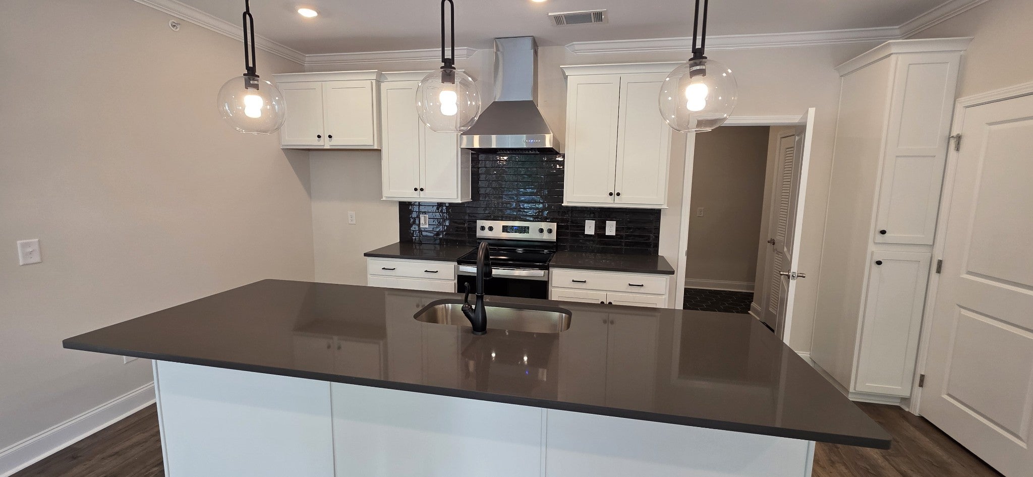 7363 Carothers Rd 103