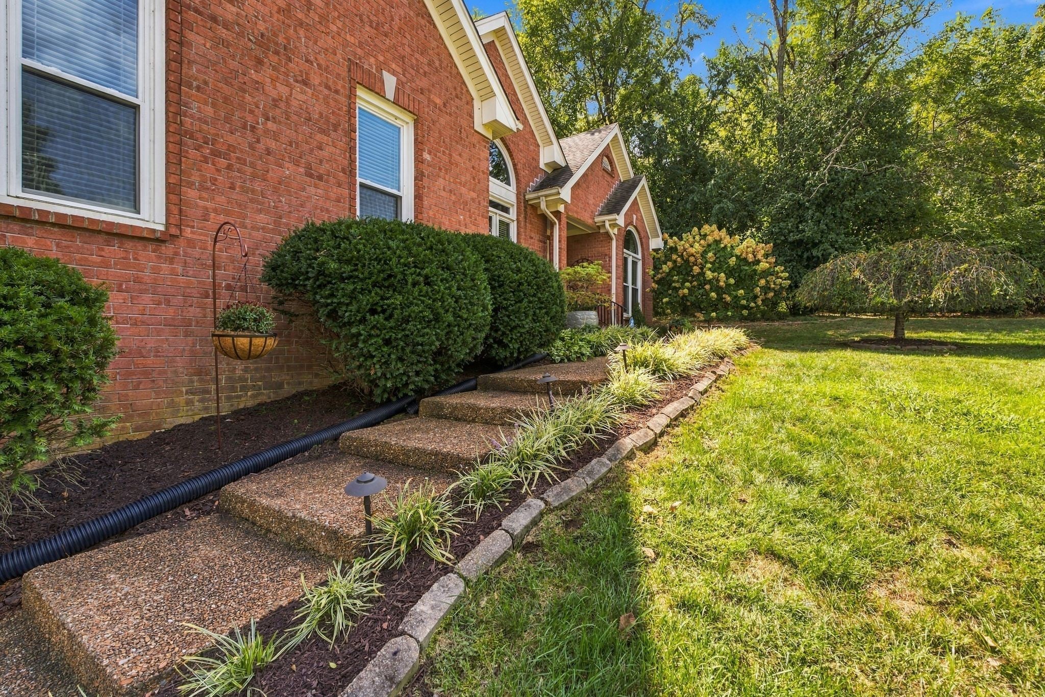 8207 Poplar Creek Rd