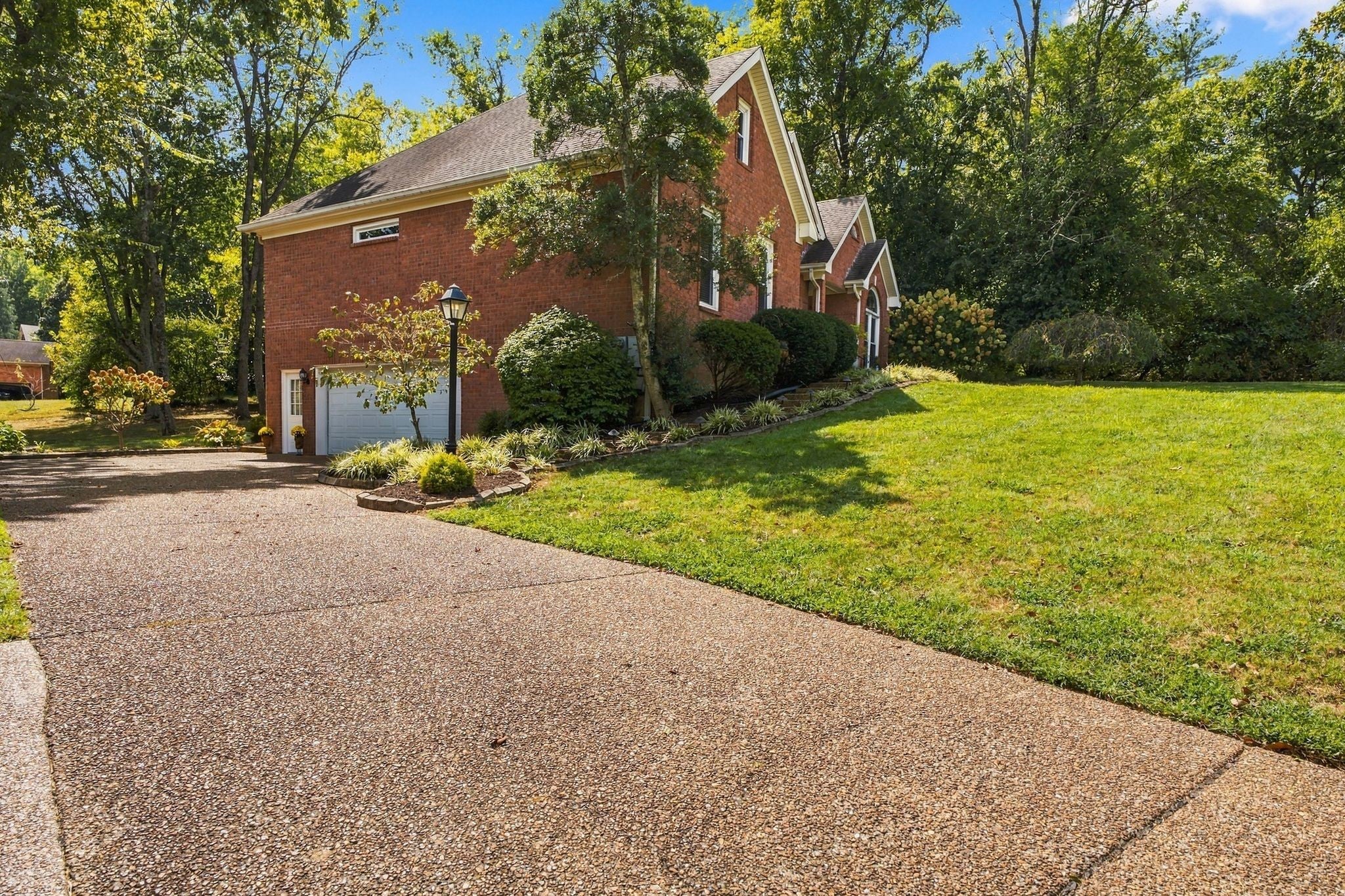 8207 Poplar Creek Rd
