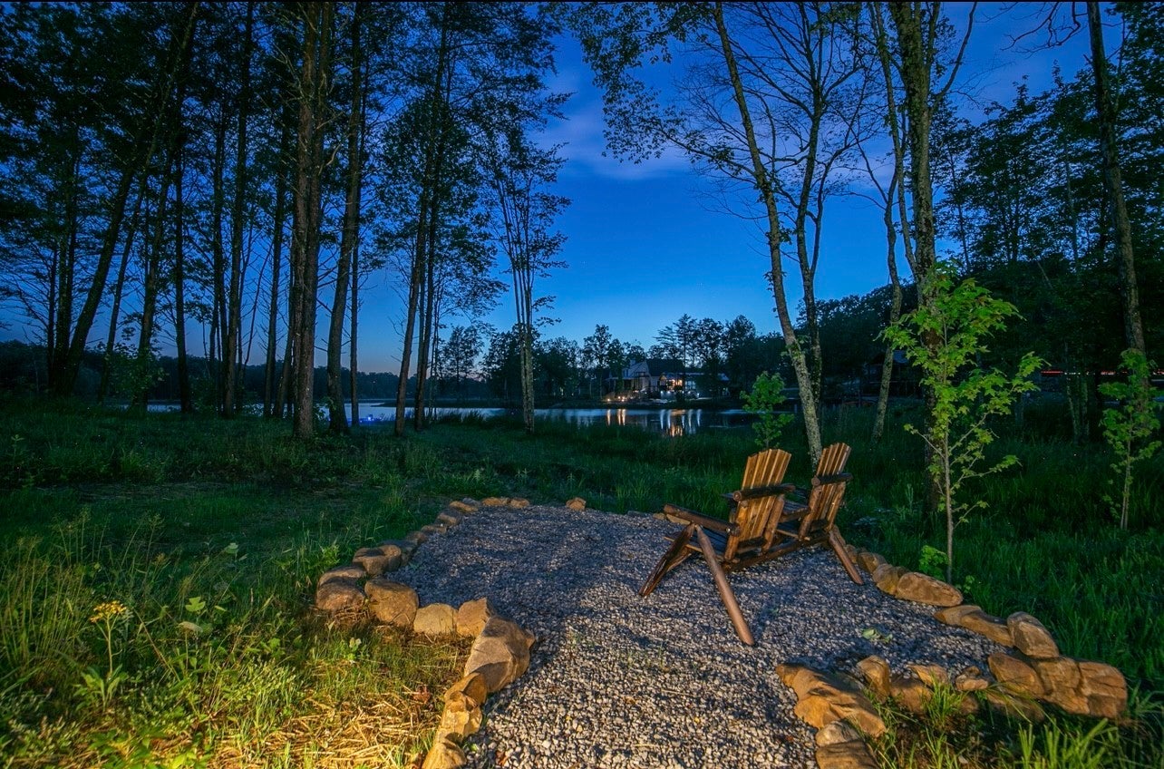 40 Sunset Ct